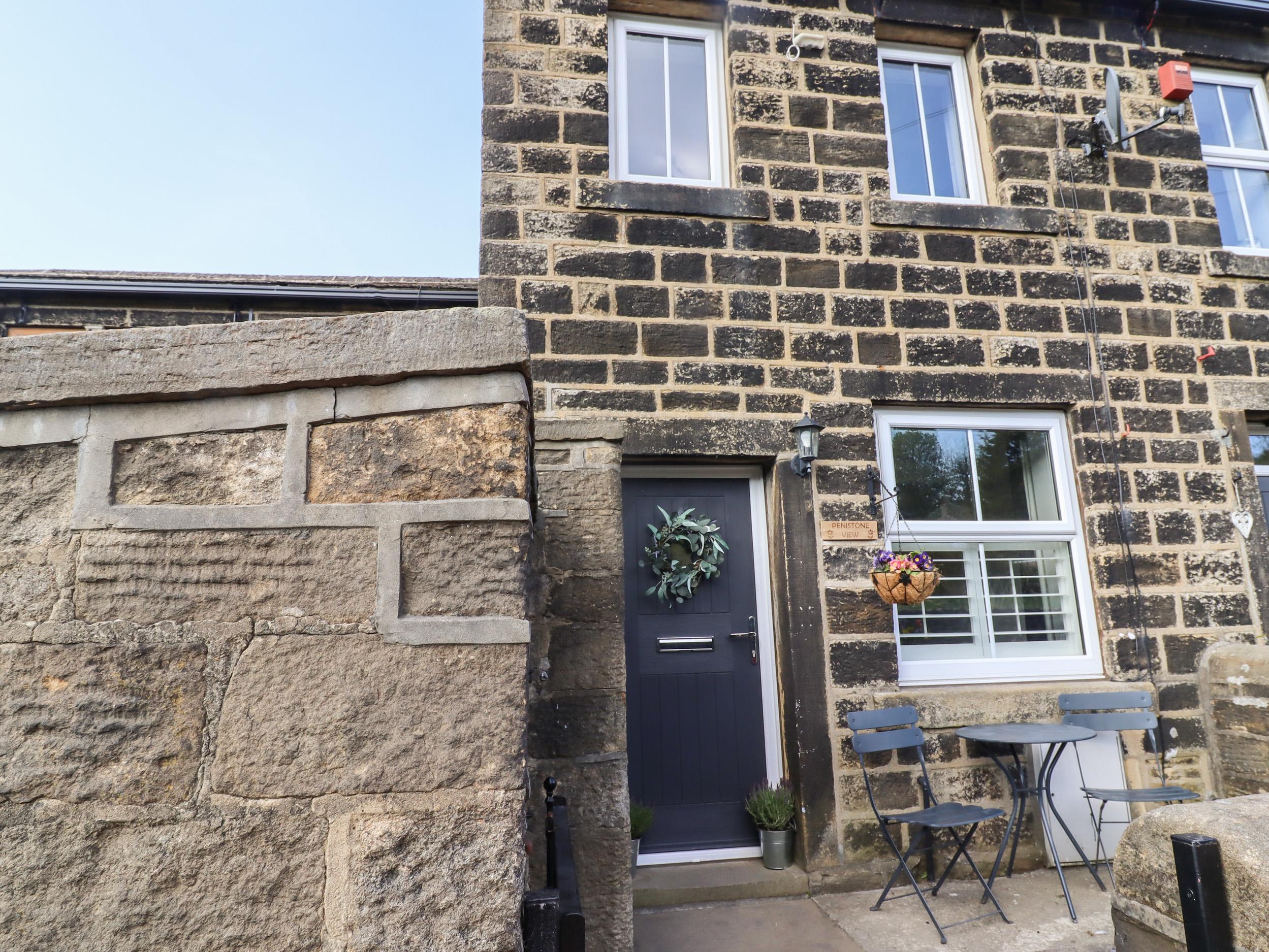 Holiday Cottage Reviews for Penistone View - Self Catering in Bradford, West Yorkshire
