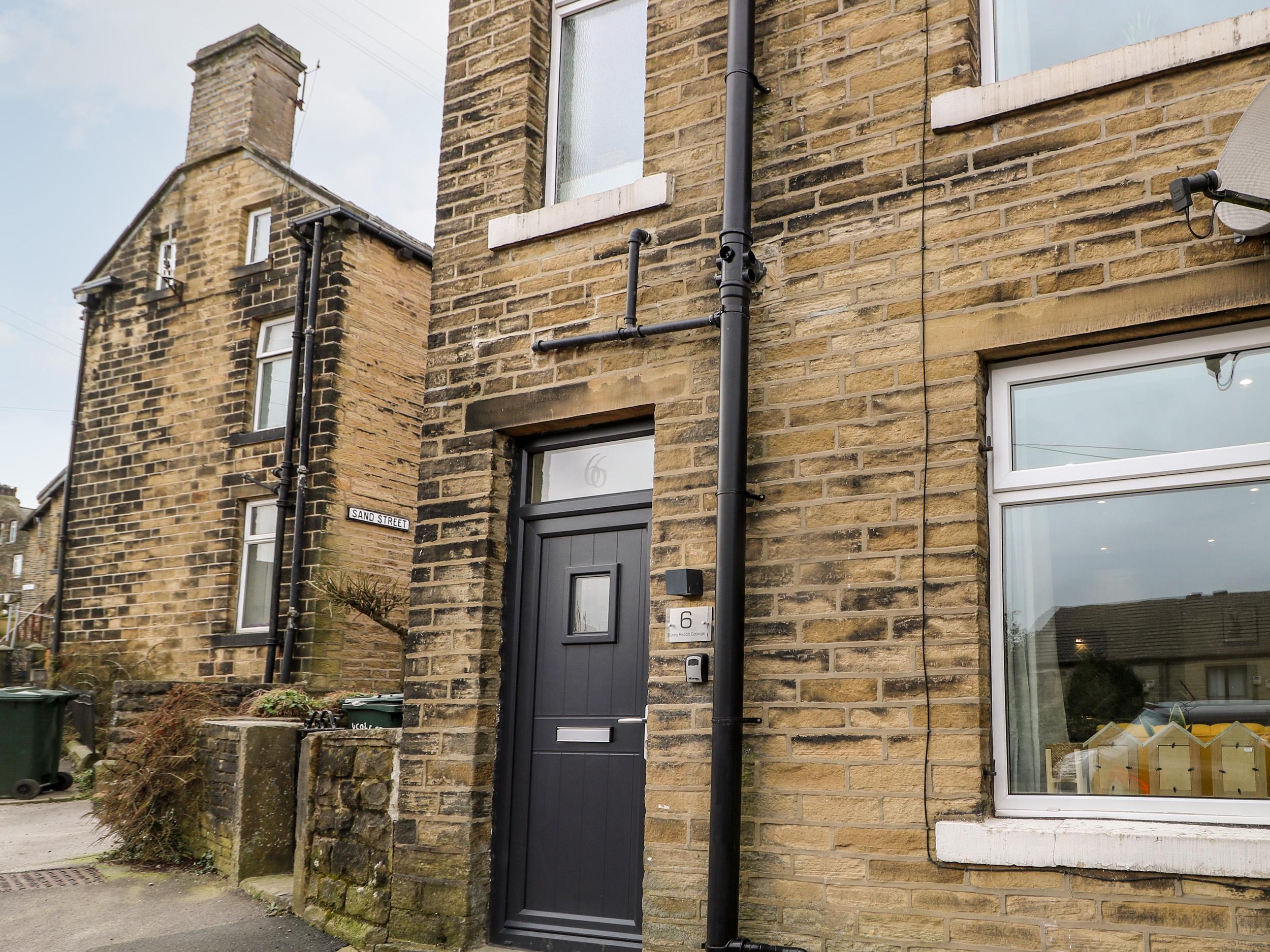 Holiday Cottage Reviews for Bunny Rabbit Cottage - Self Catering Property in Bradford, West Yorkshire