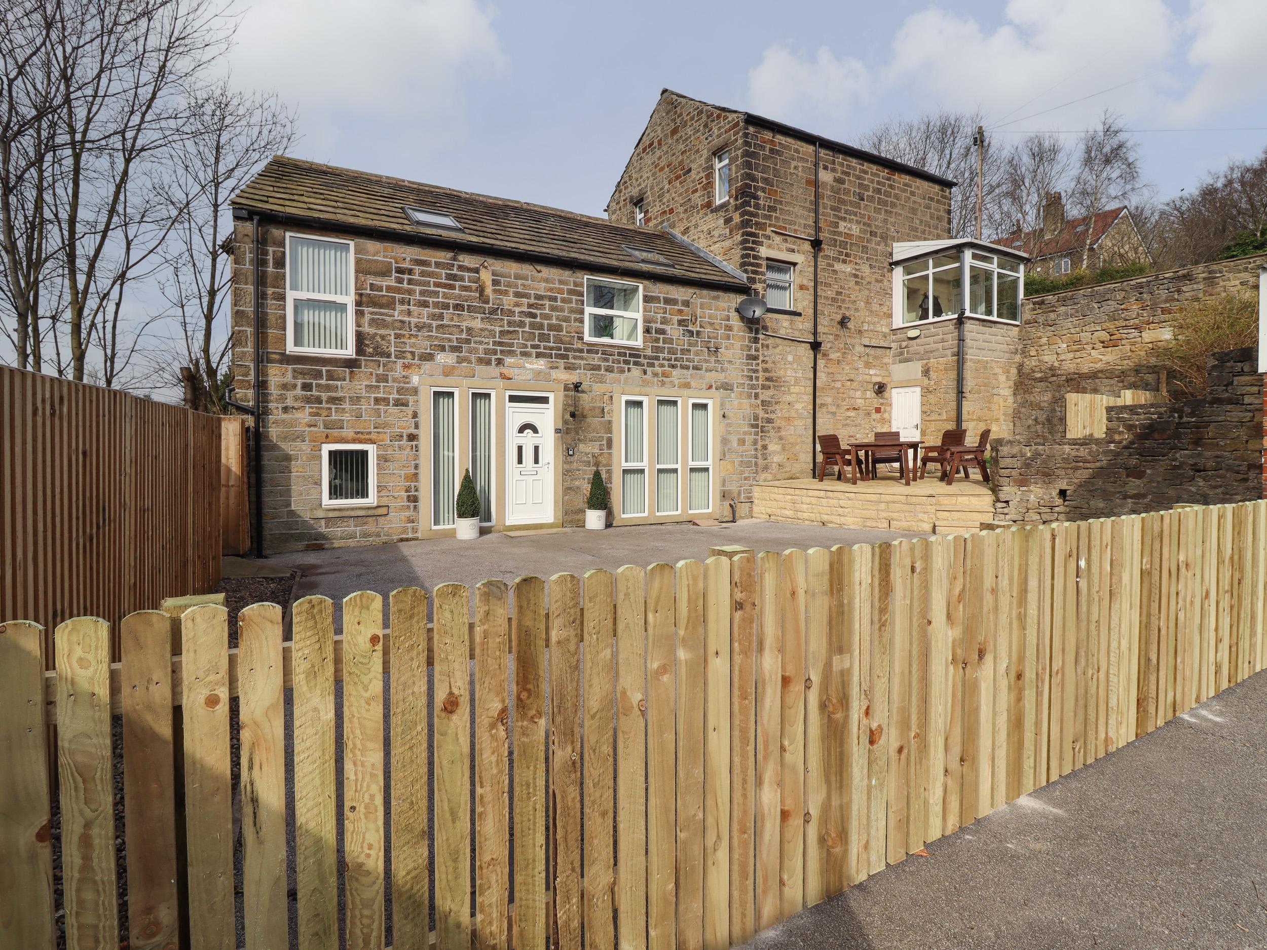 Holiday Cottage Reviews for The Coach House - Self Catering Property in Bradford, West Yorkshire