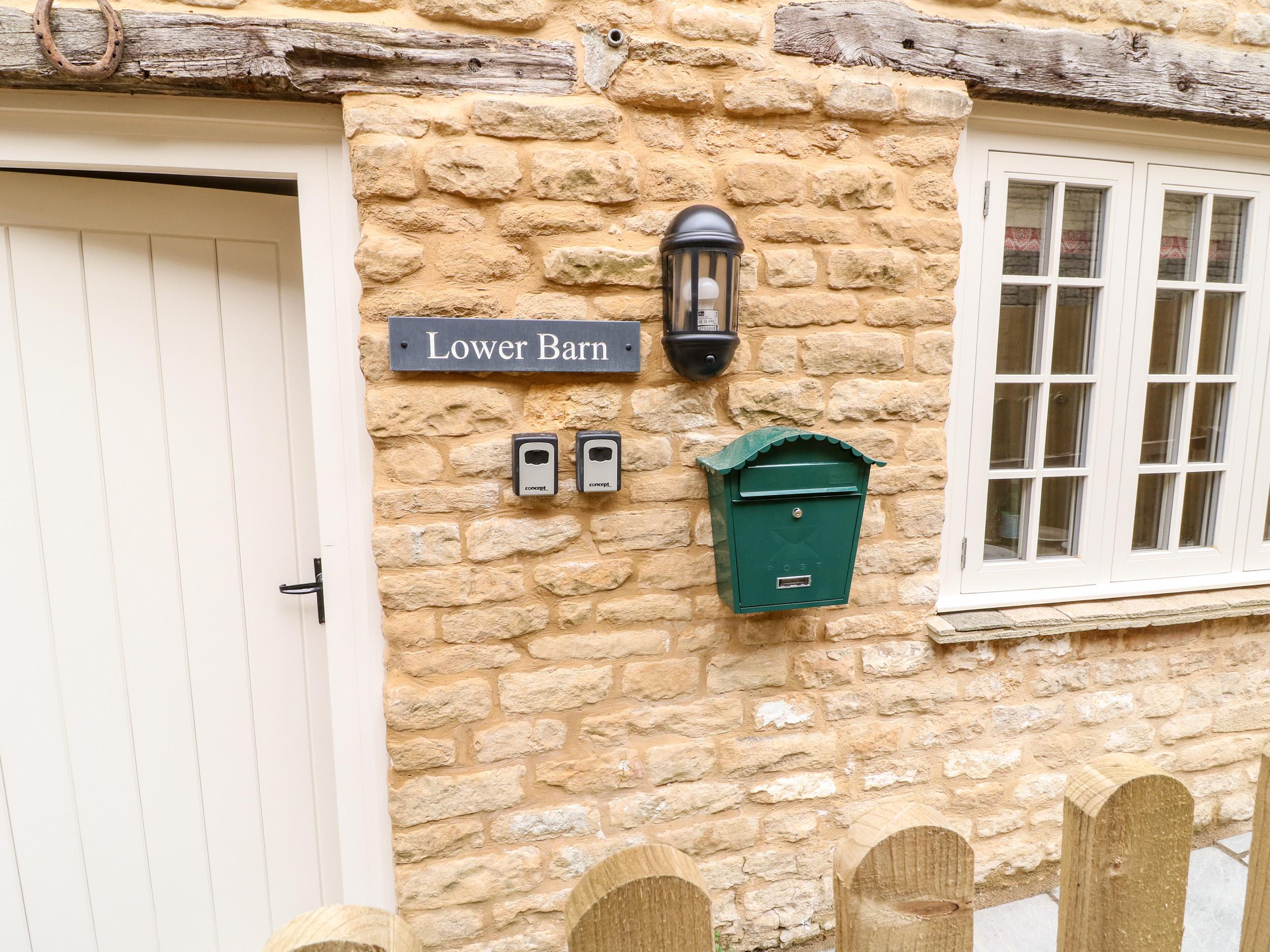 Holiday Cottage Reviews for Lower Barn - Holiday Cottage in Chipping Norton, Oxfordshire