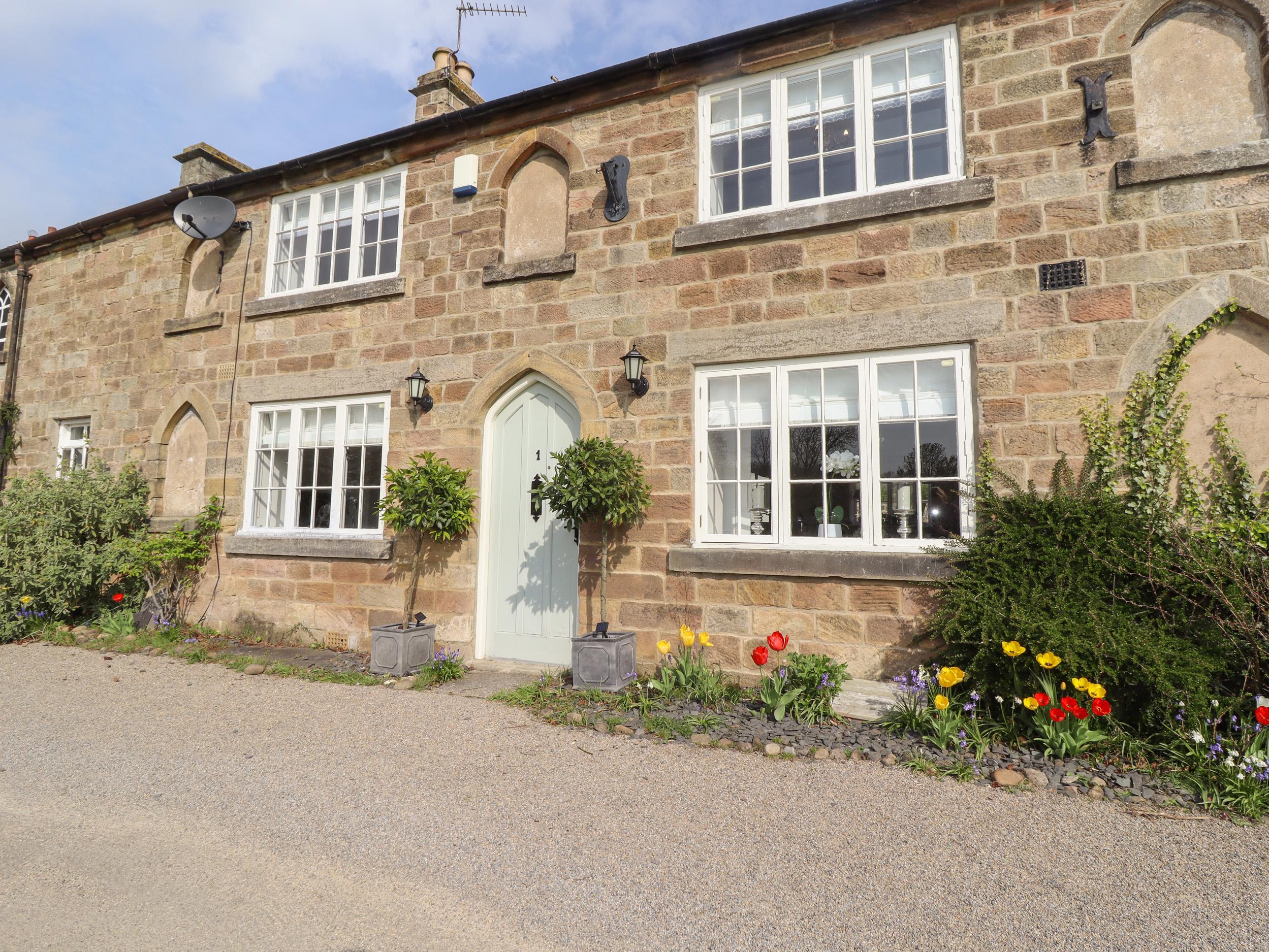 Holiday Cottage Reviews for Foxy Cottage - Cottage Holiday in Ripley, North Yorkshire