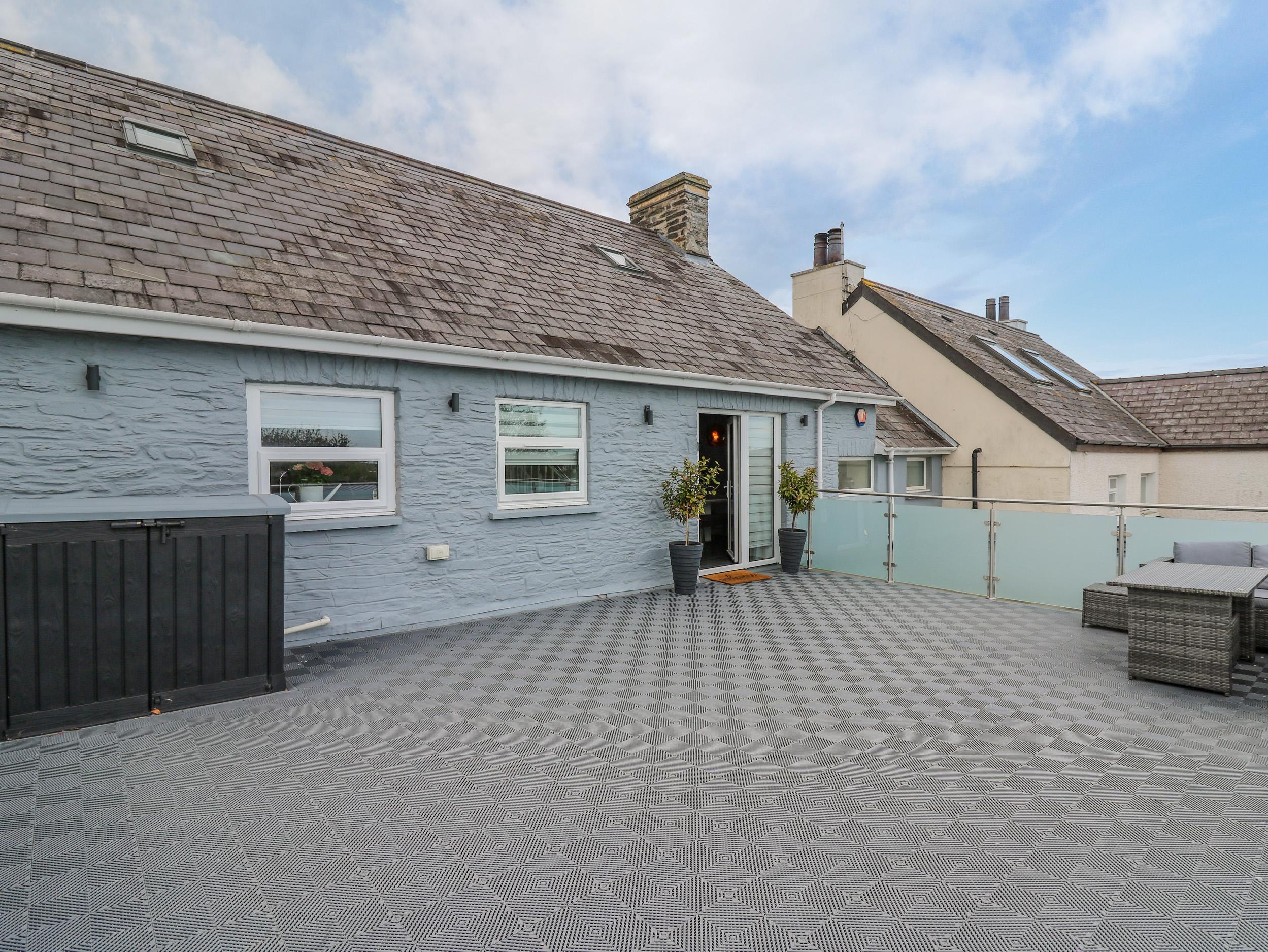 Holiday Cottage Reviews for The Maisonette - Self Catering in Aberporth, Ceredigion