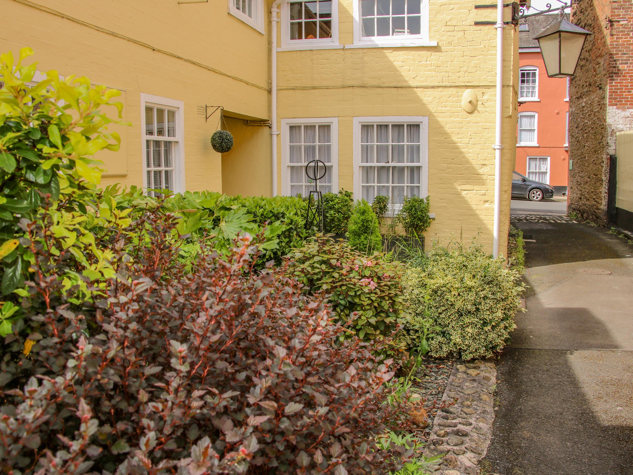 Holiday Cottage Reviews for 138C Old Star & Garter Mews - Cottage Holiday in Ludlow, Shropshire