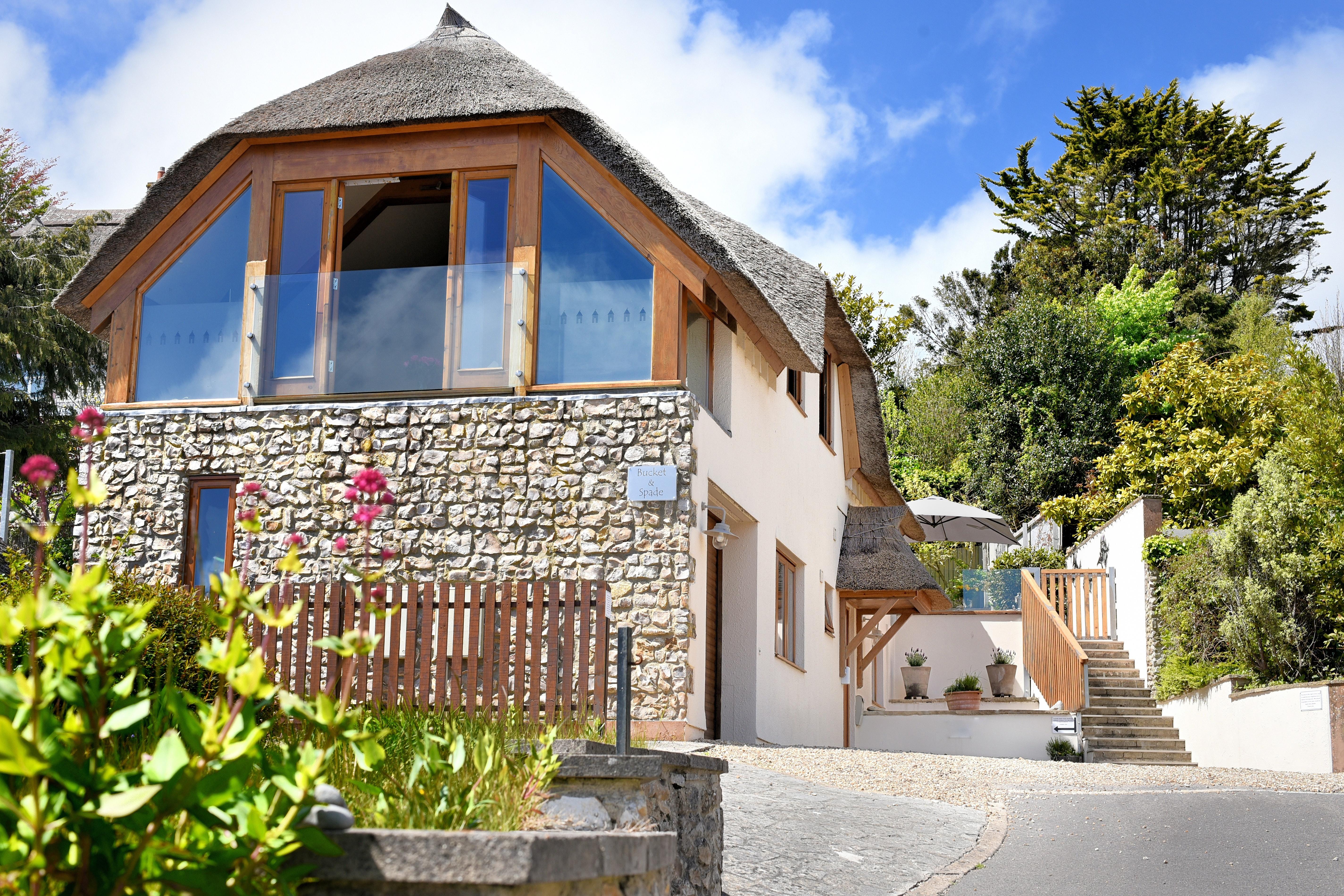 Holiday Cottage Reviews for Bucket & Spade - Self Catering Property in Lyme Regis, Dorset