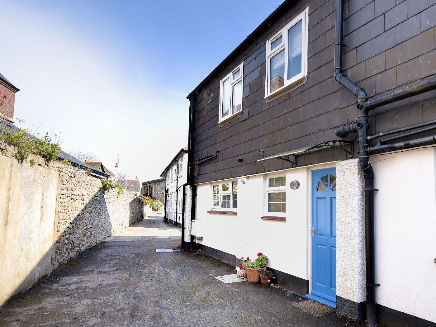 Holiday Cottage Reviews for Lyme Views - Cottage Holiday in Lyme Regis, Dorset