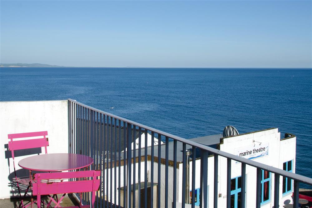 Holiday Cottage Reviews for 9 Bay View Court - Holiday Cottage in Lyme Regis, Dorset