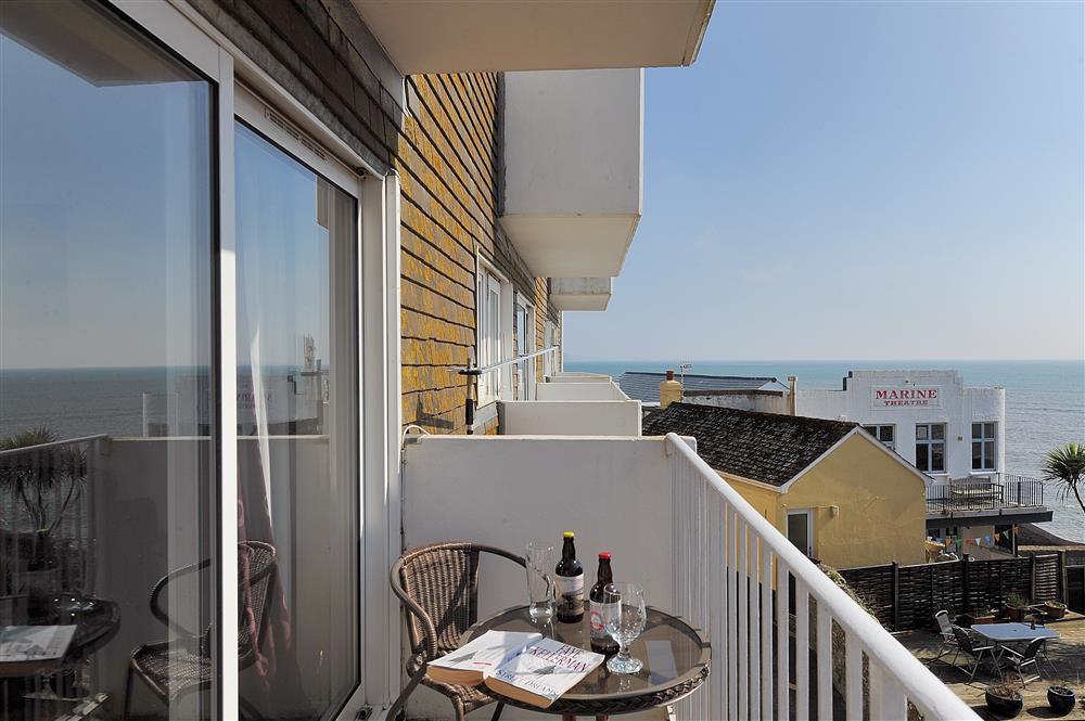 Holiday Cottage Reviews for 4 Bay View Court - Cottage Holiday in Lyme Regis, Dorset