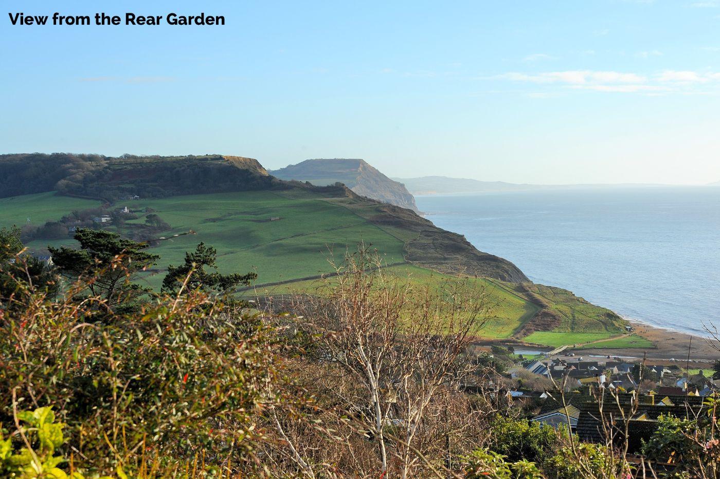 Holiday Cottage Reviews for Dolphins Leap - Holiday Cottage in Charmouth, Dorset