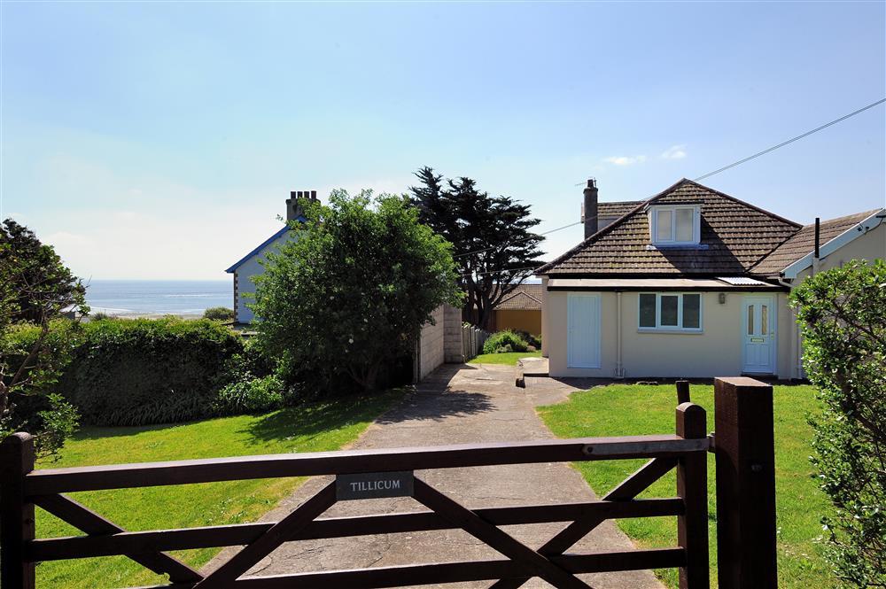 Holiday Cottage Reviews for Tillicum - Holiday Cottage in Charmouth, Dorset