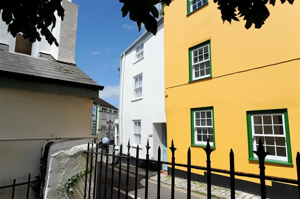 Holiday Cottage Reviews for Monmouth Cottage - Self Catering in Lyme Regis, Dorset