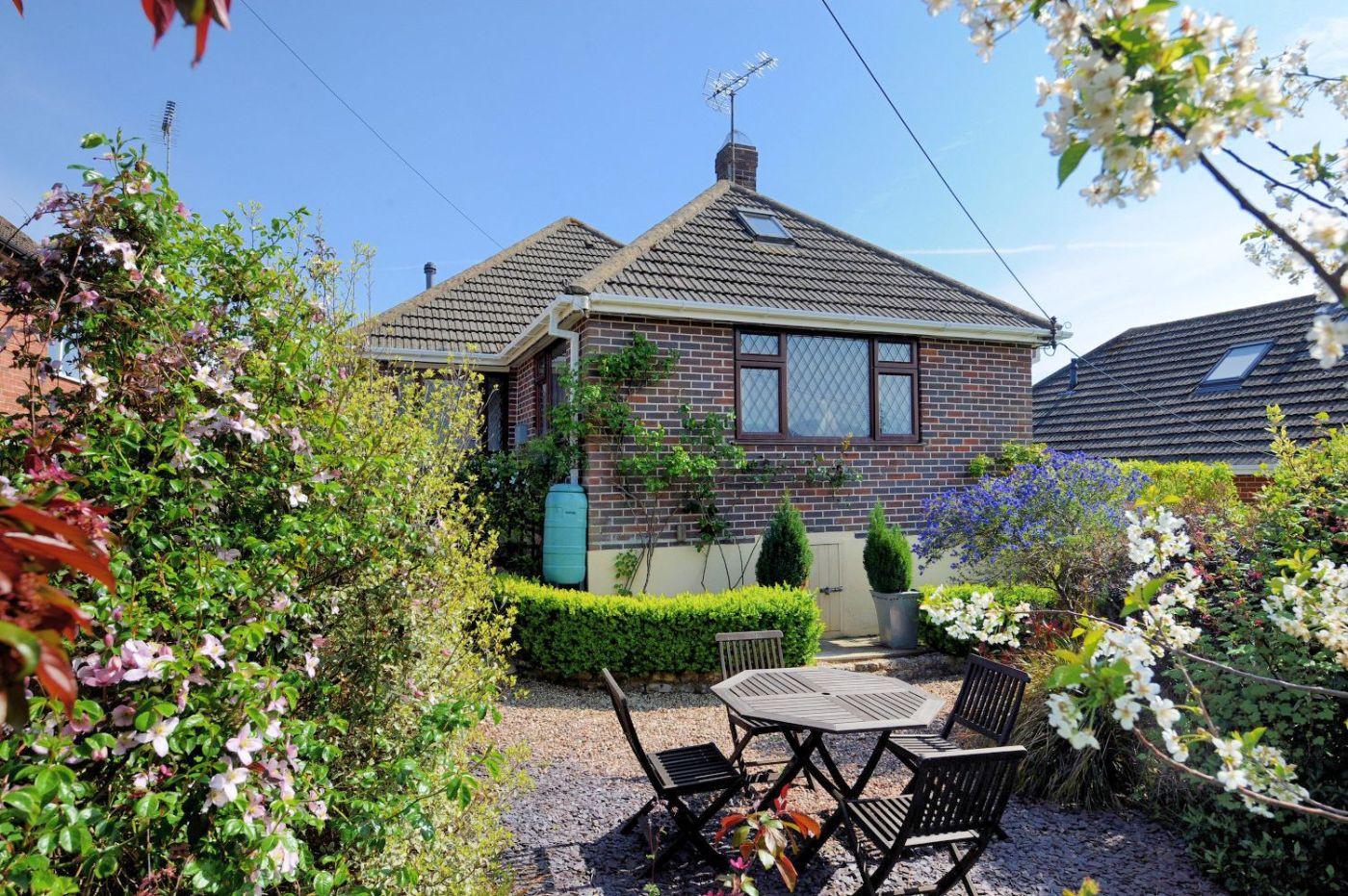 Holiday Cottage Reviews for Yonder View - Holiday Cottage in Lyme Regis, Dorset