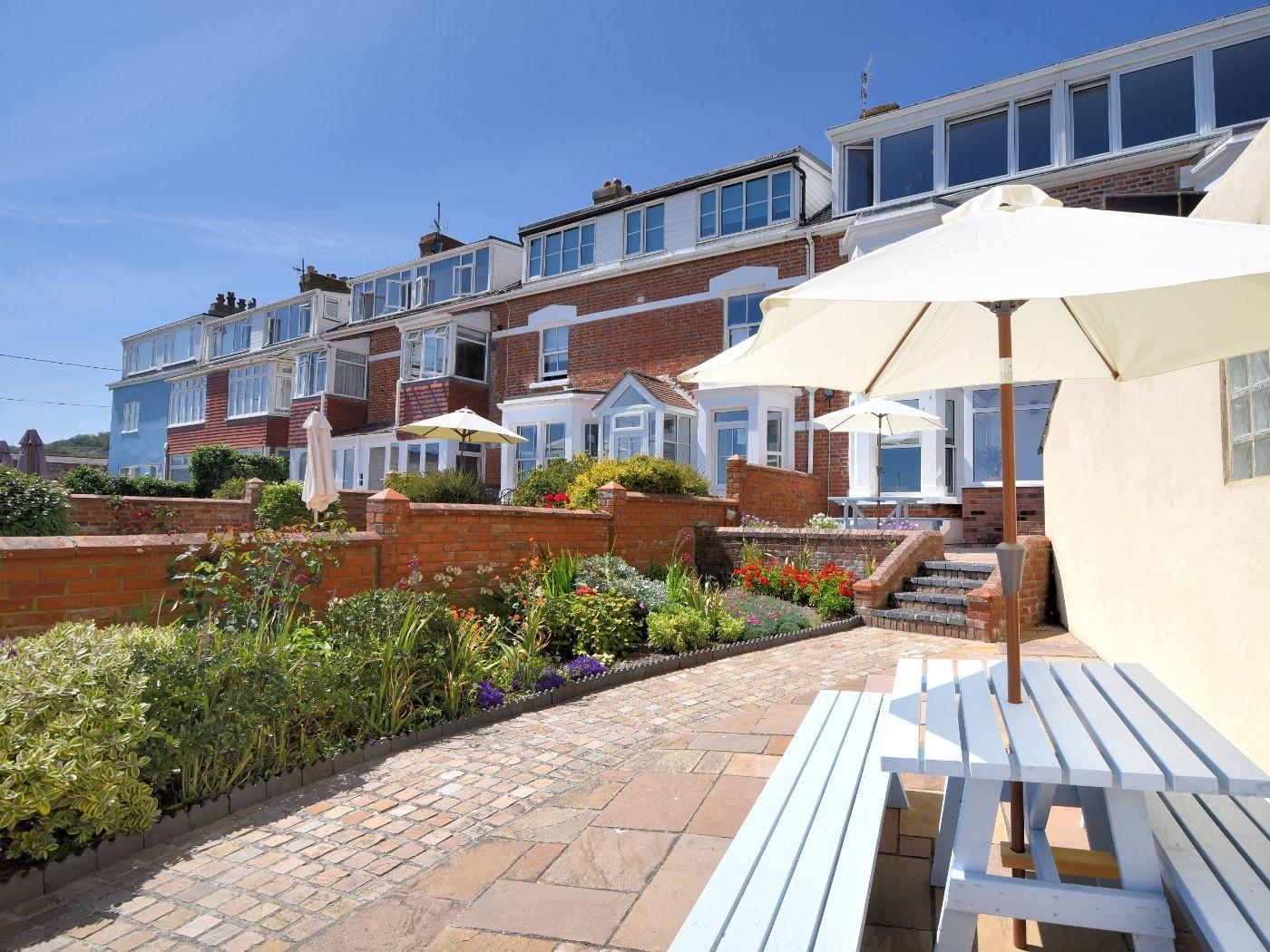 Holiday Cottage Reviews for The Garden Suite - Self Catering in Lyme Regis, Dorset