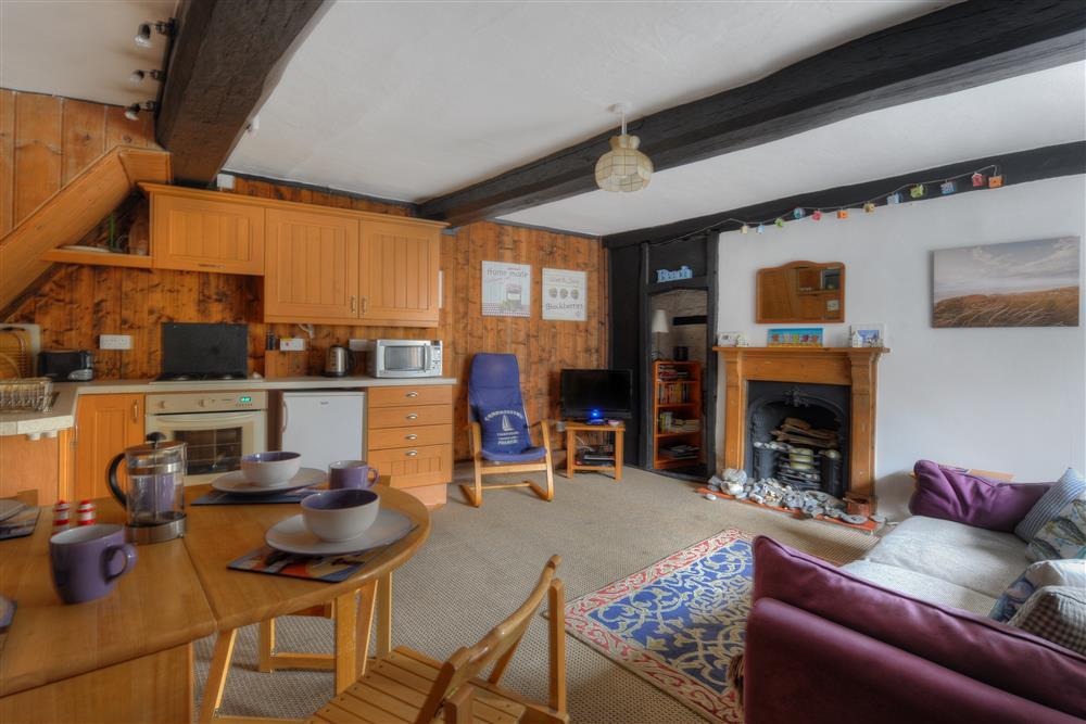Holiday Cottage Reviews for Church View - Cottage Holiday in Lyme Regis, Dorset