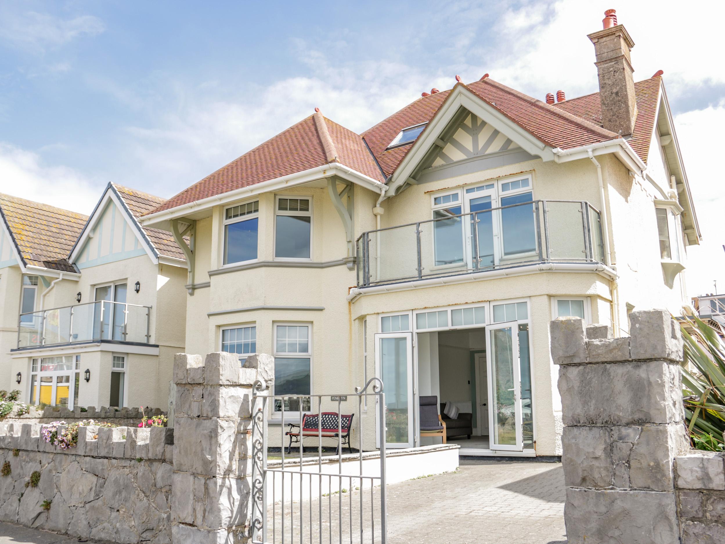 Holiday Cottage Reviews for Penrhyn - Self Catering Property in Llandudno, Conwy