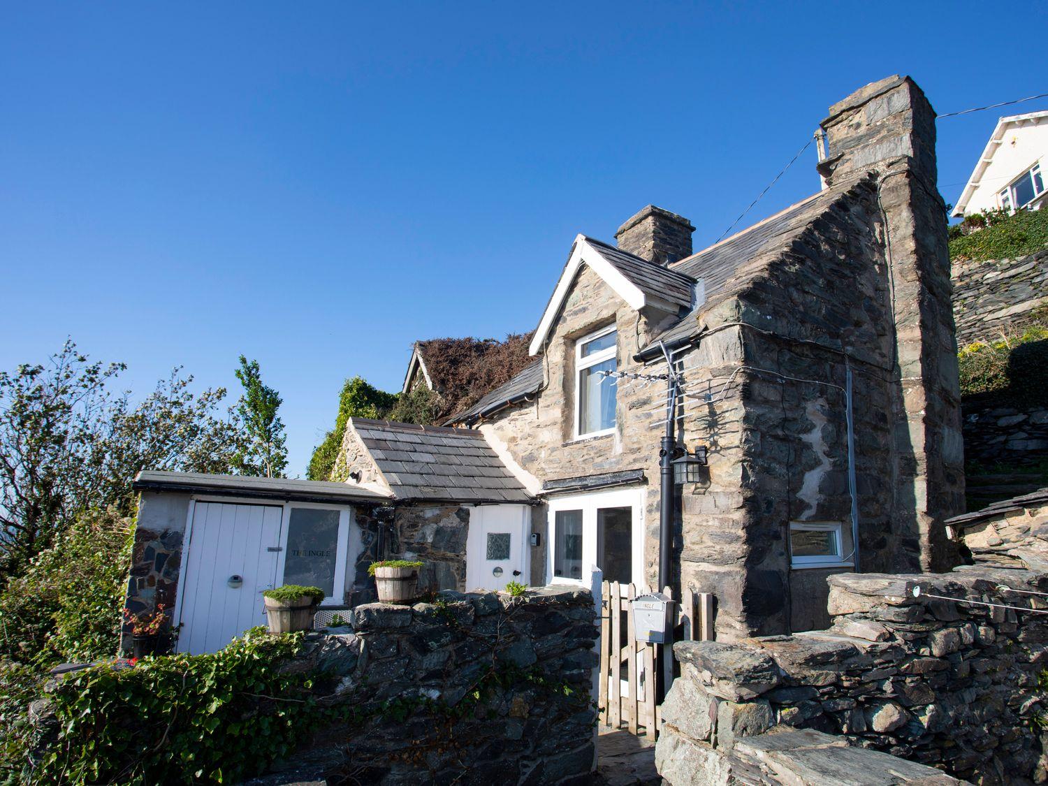 Holiday Cottage Reviews for The Ingle - Cottage Holiday in Barmouth, Gwynedd