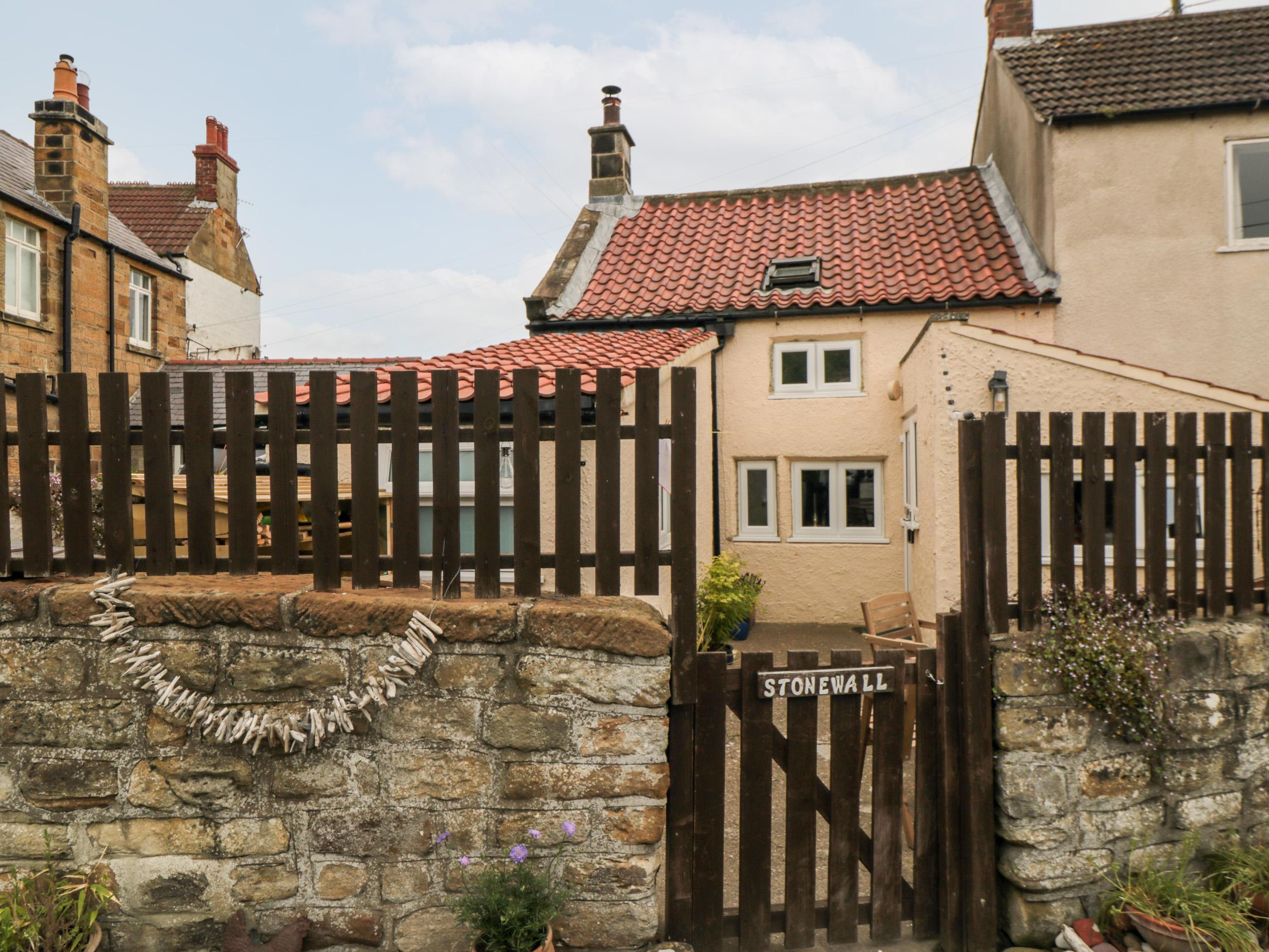 Holiday Cottage Reviews for Stonewall - Holiday Cottage in Whitby, North Yorkshire