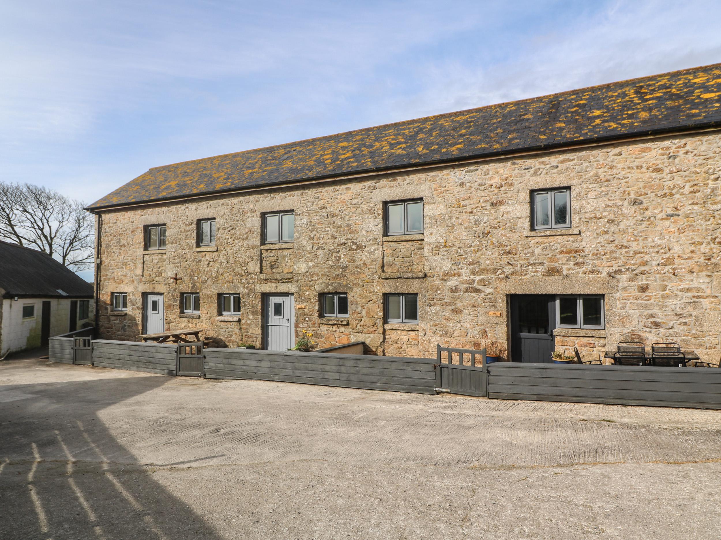 Holiday Cottage Reviews for The Grain Store - Holiday Cottage in Camborne, Cornwall Inc Scilly