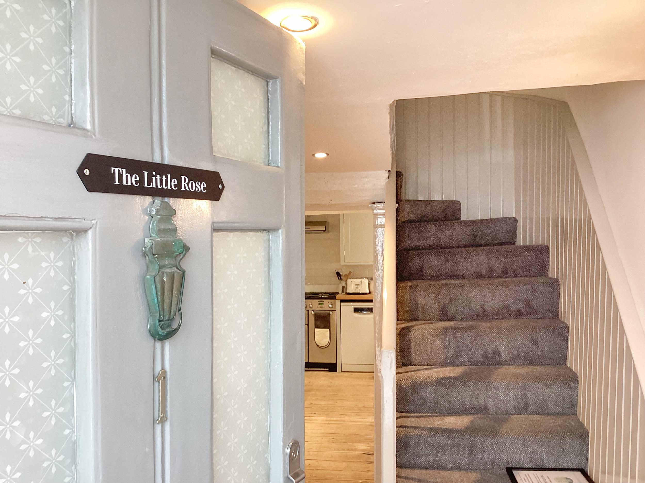 Holiday Cottage Reviews for The Little Rose - Holiday Cottage in Lyme Regis, Dorset
