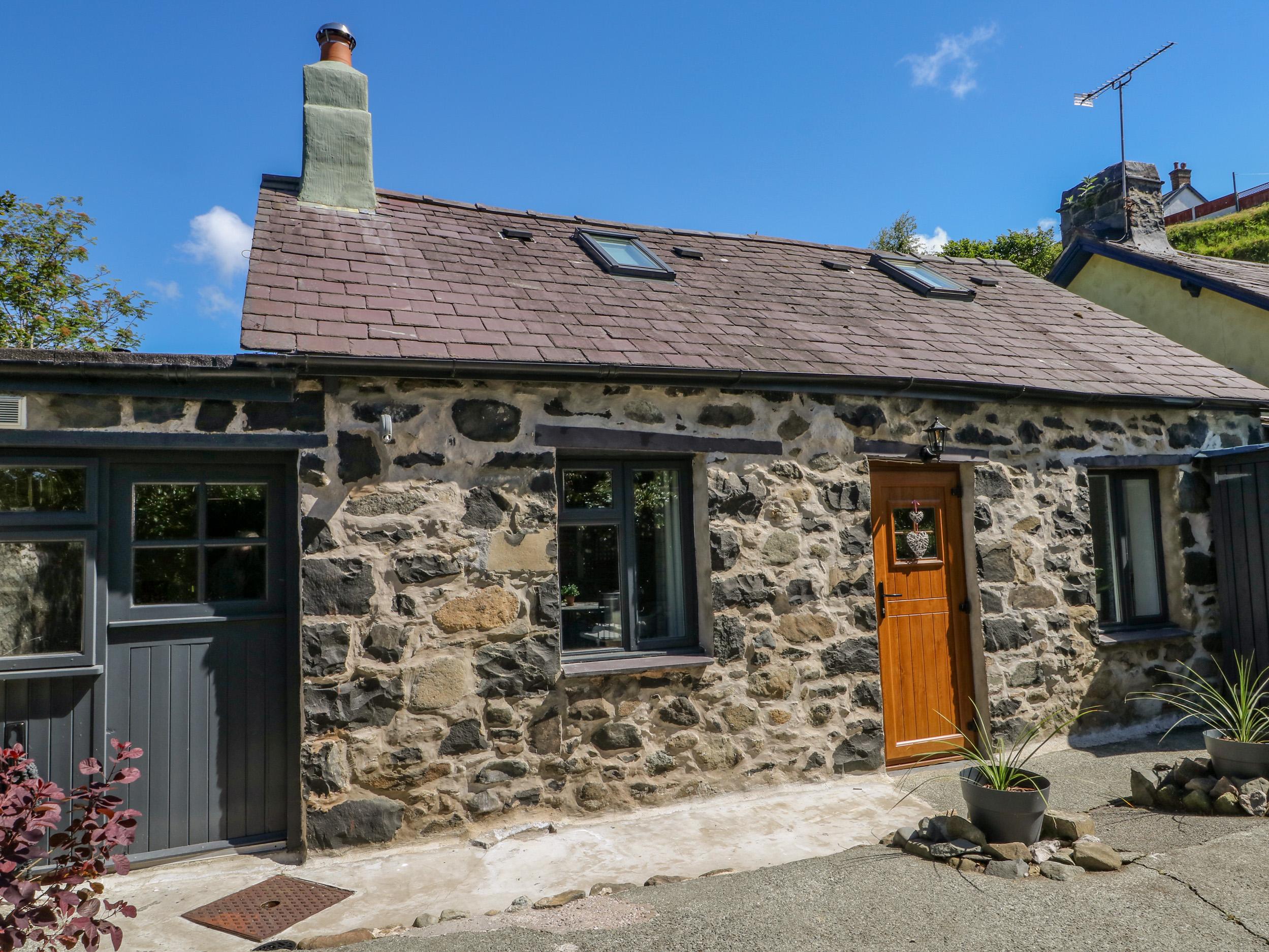 Holiday Cottage Reviews for Crabapple Cottage - Self Catering in Llandudno, Conwy
