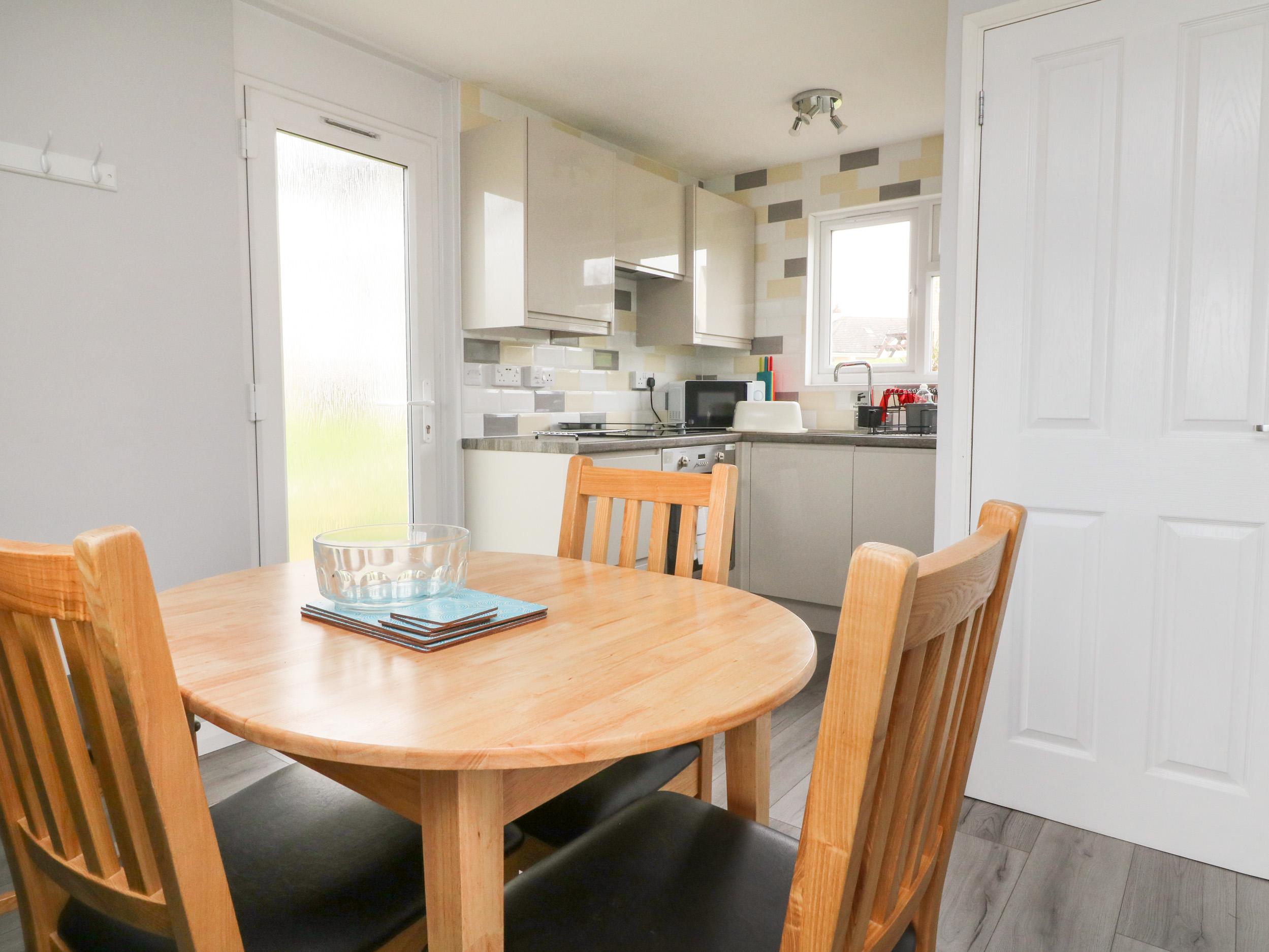 Holiday Cottage Reviews for 16 Hillside - Self Catering Property in Bude, Cornwall Inc Scilly