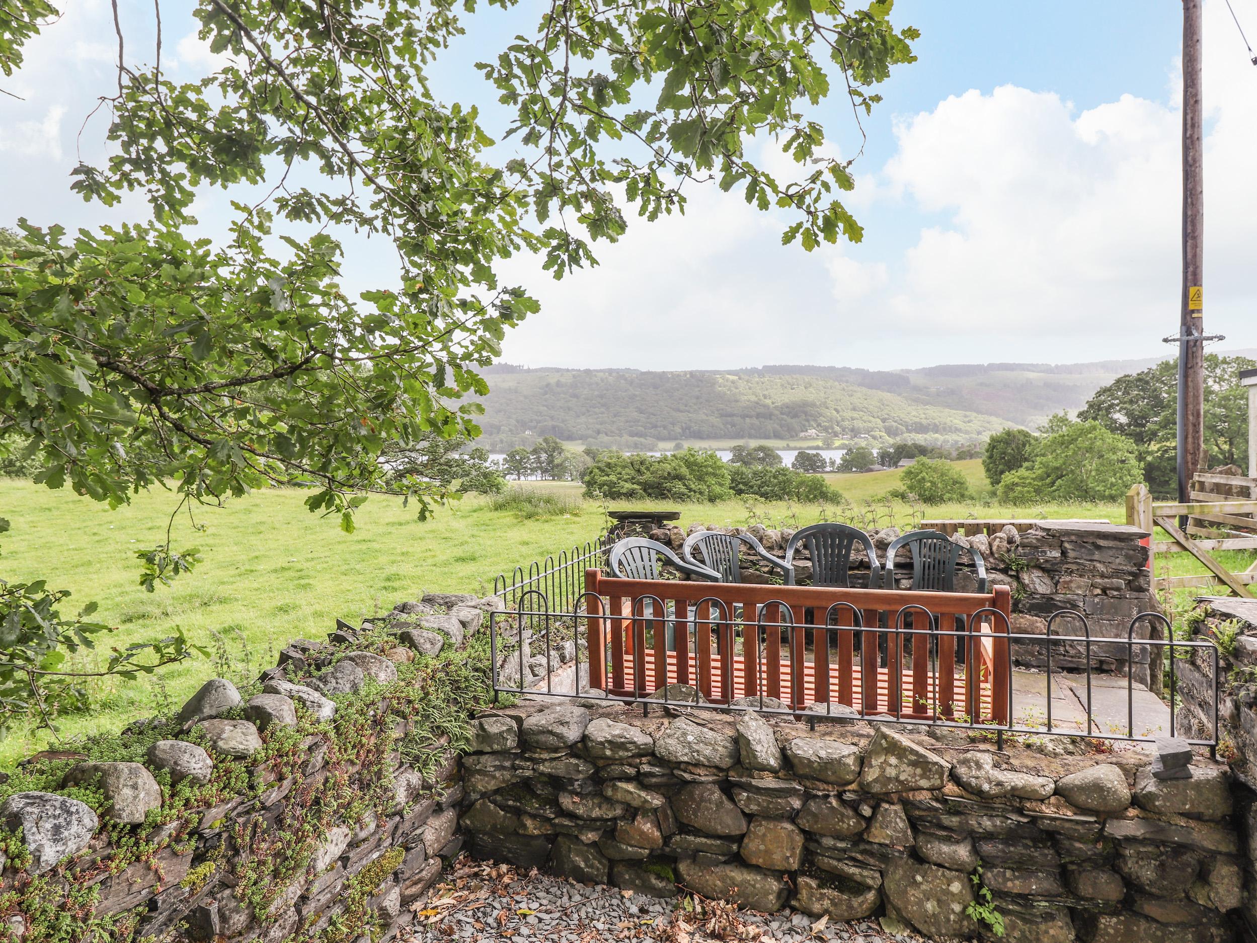 Holiday Cottage Reviews for 1 Lake View - Cottage Holiday in Coniston, Cumbria