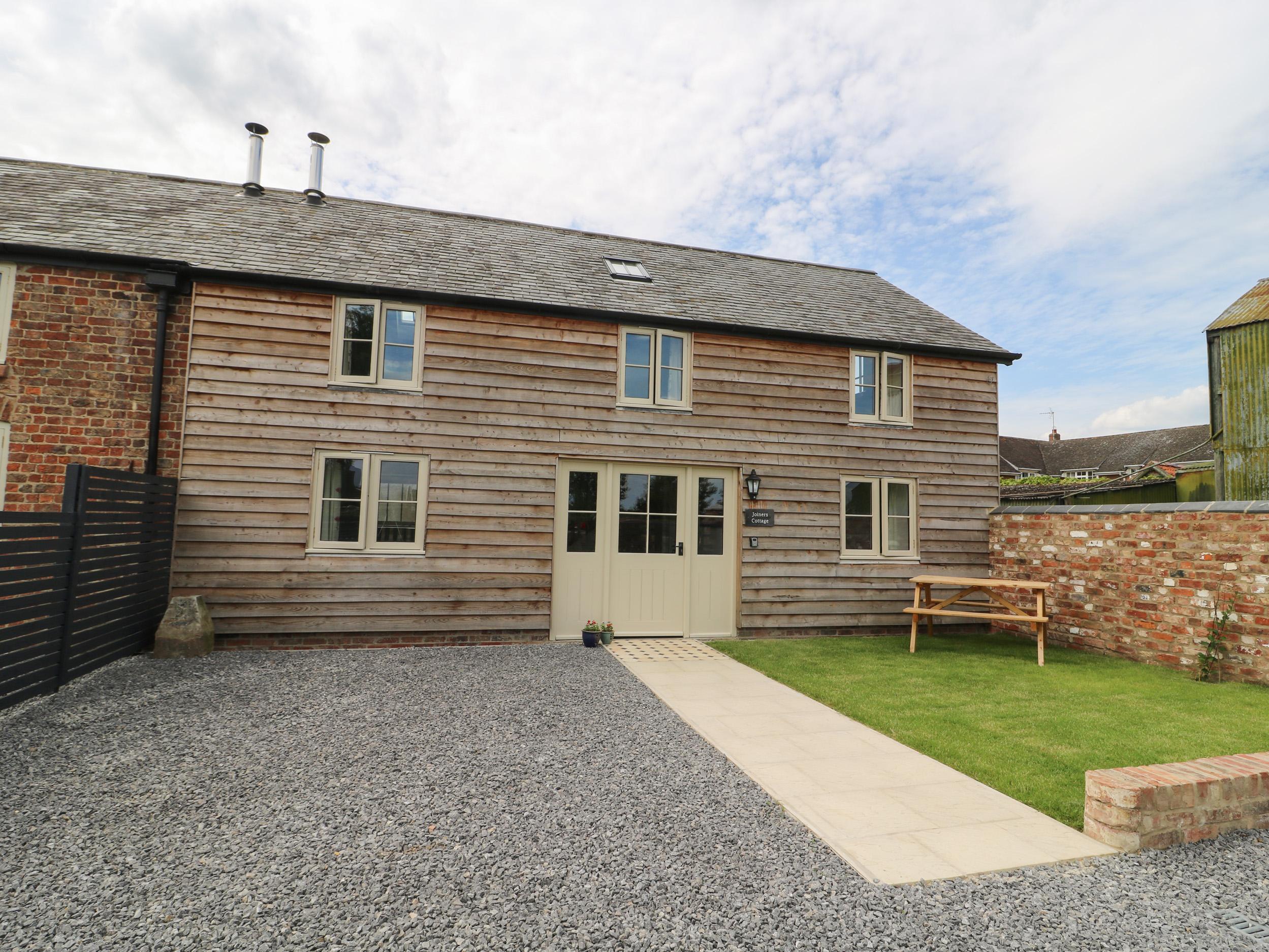 Holiday Cottage Reviews for Joiners Cottage - Self Catering in Pocklington, East Yorkshire