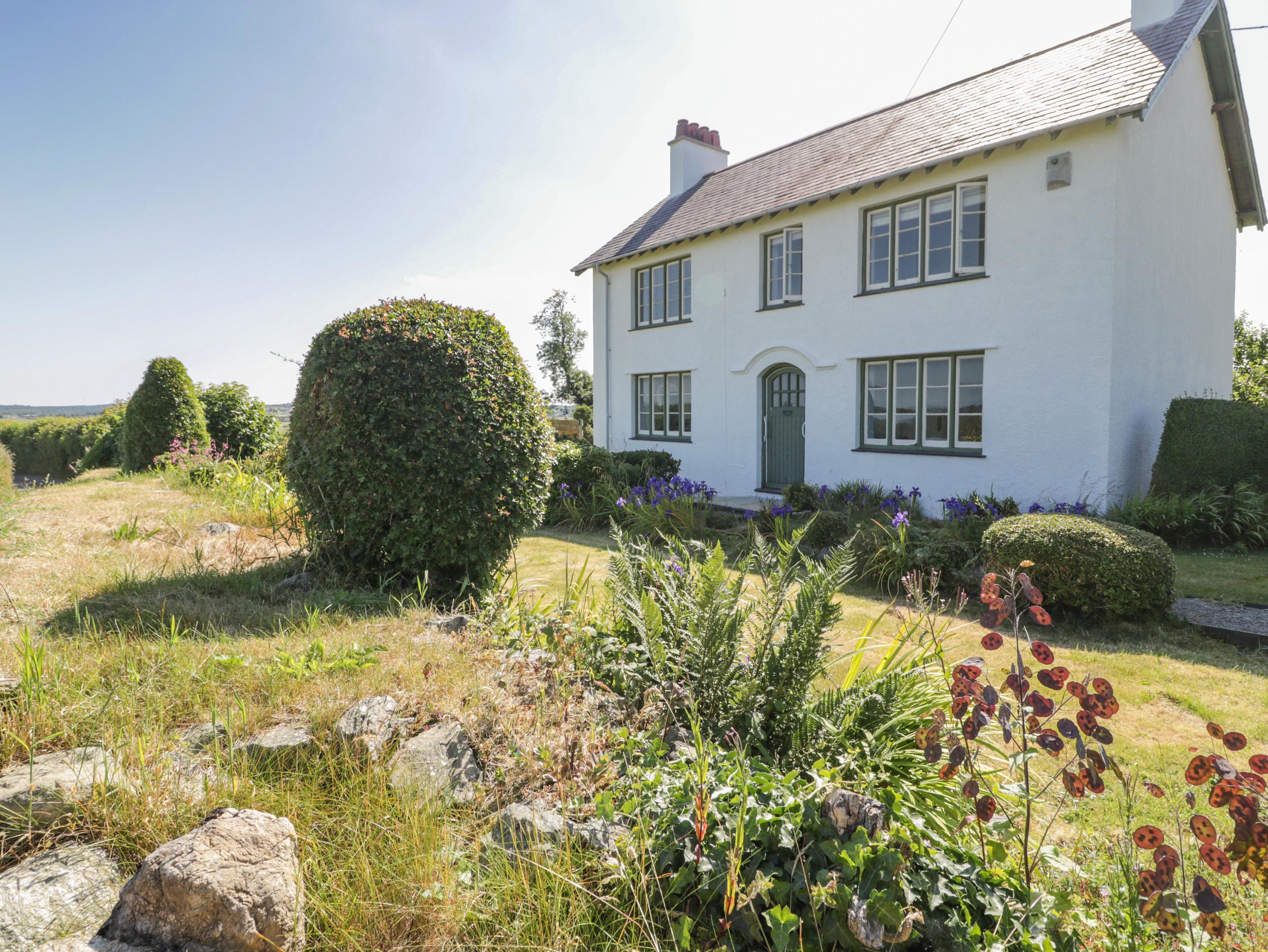 Holiday Cottage Reviews for Ty Mawr Farm - Self Catering in Llanfairpwllgwyngyll, Isle of Anglesey