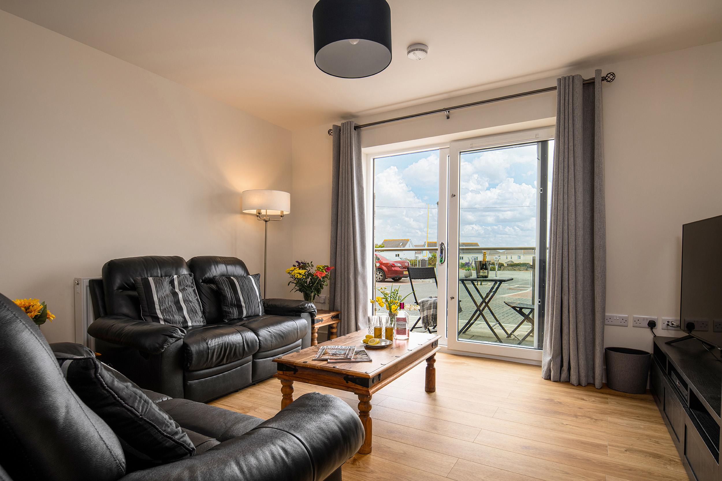 Holiday Cottage Reviews for Apartment 3 - Cottage Holiday in Trearddur Bay, Isle of Anglesey