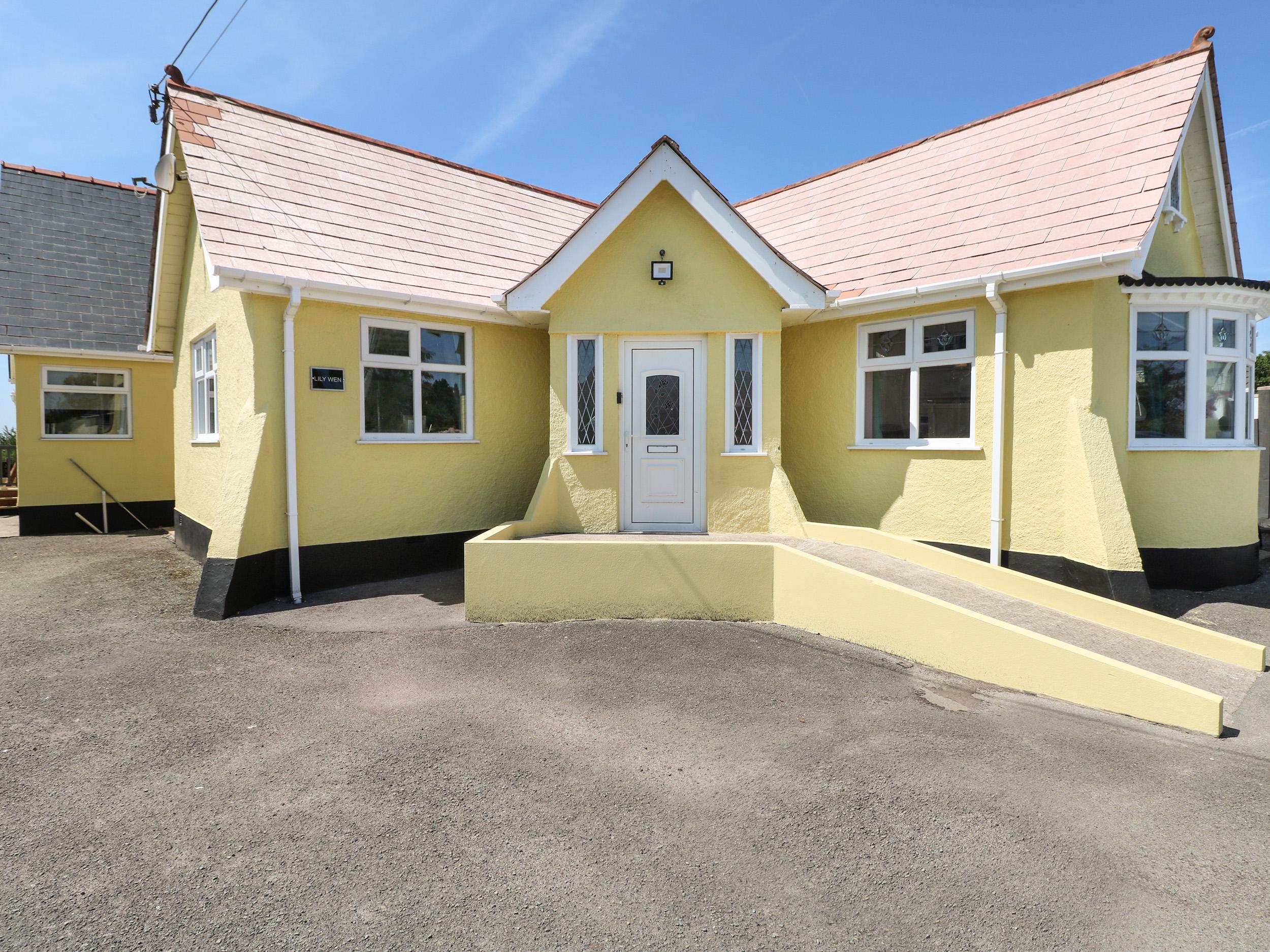 Holiday Cottage Reviews for Lily Wen - Self Catering in Saundersfoot, Pembrokeshire