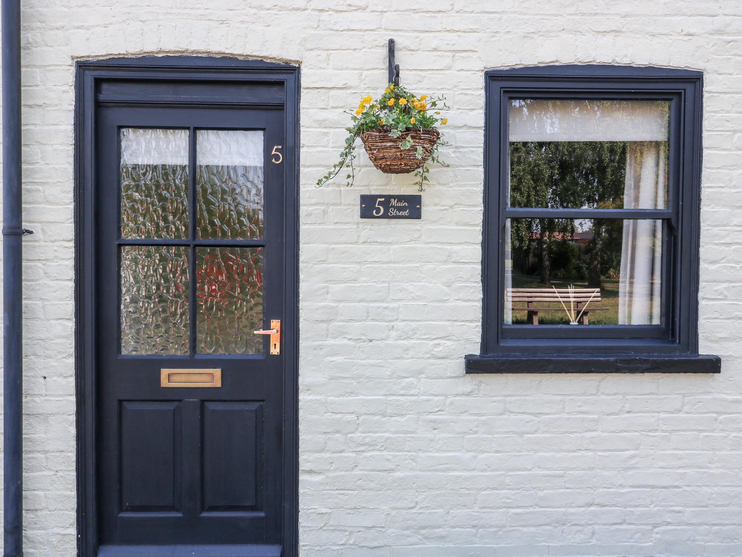 Holiday Cottage Reviews for No. 5 Main Street - Holiday Cottage in Hornsea, East Yorkshire