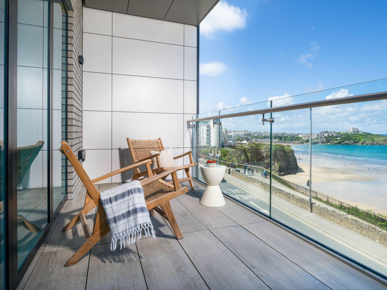 Holiday Cottage Reviews for Apartment 8 - Self Catering in Newquay, Cornwall Inc Scilly