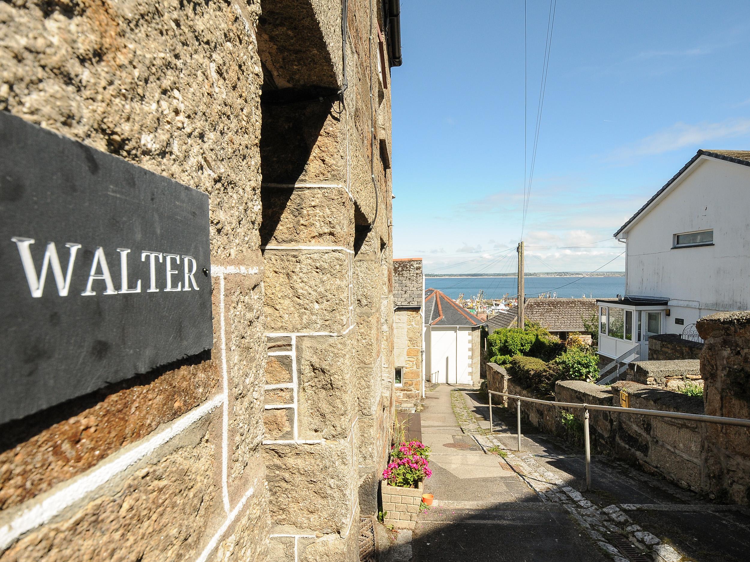 Holiday Cottage Reviews for Walter - Holiday Cottage in Newlyn, Cornwall Inc Scilly