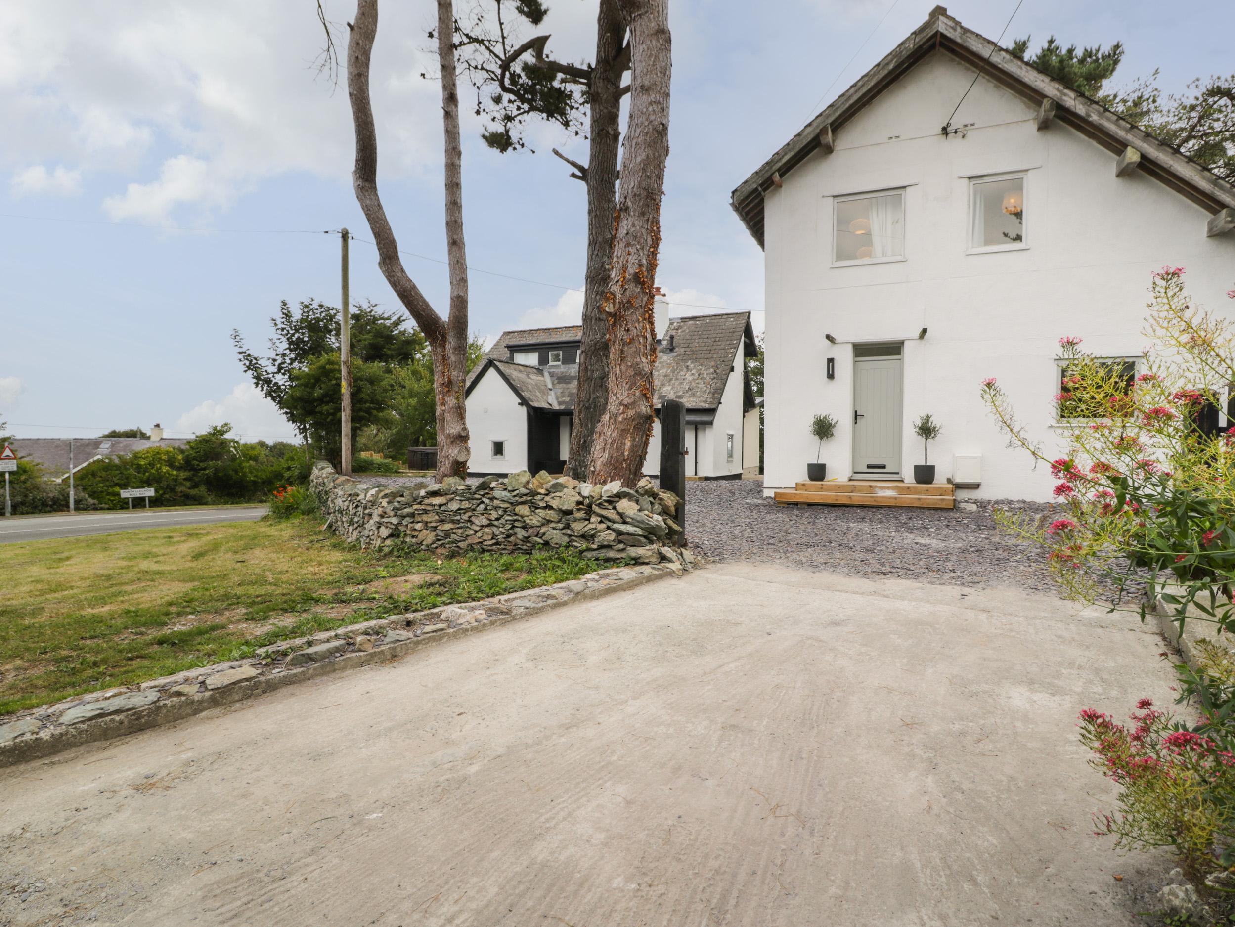 Holiday Cottage Reviews for The Coach House - Holiday Cottage in Amlwch, Isle of Anglesey