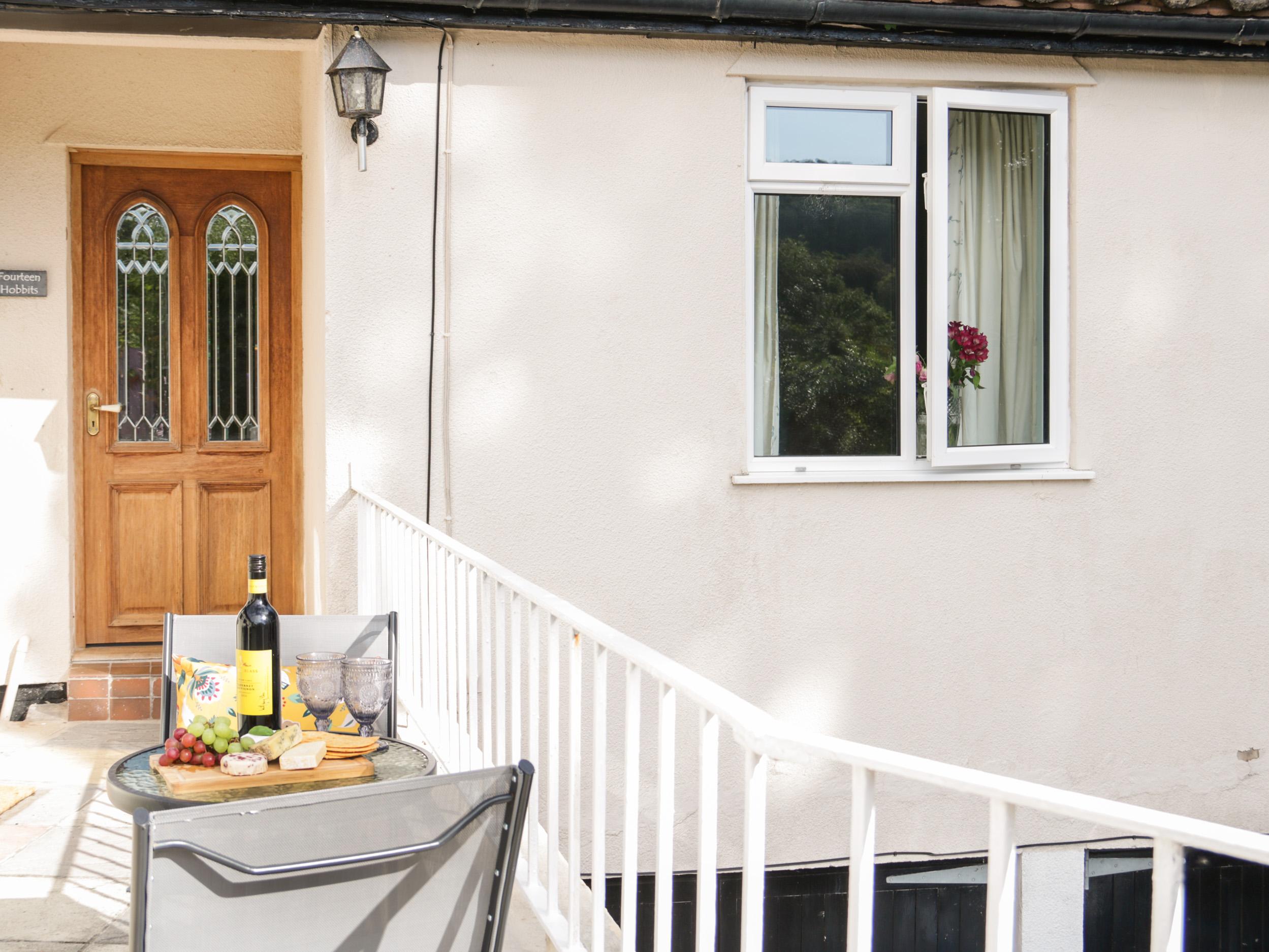 Holiday Cottage Reviews for Hobbits - Holiday Cottage in Rhos On Sea, Conwy