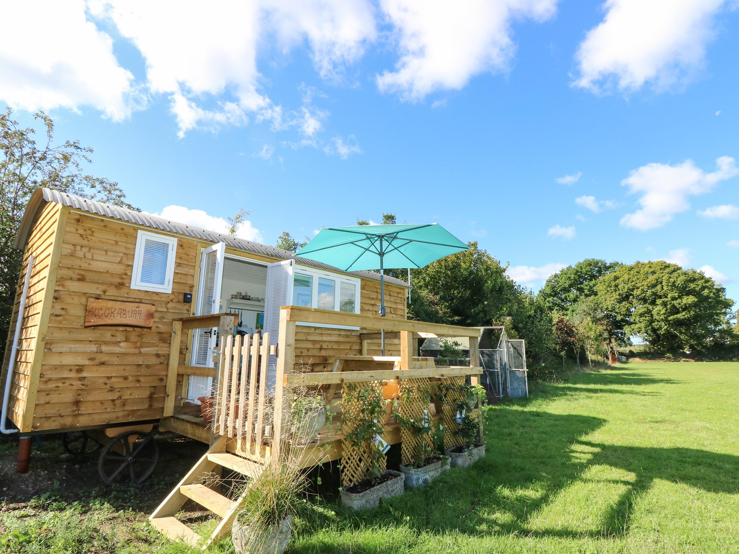 Holiday Cottage Reviews for Kookaburra - Cottage Holiday in Ringwood, Hampshire