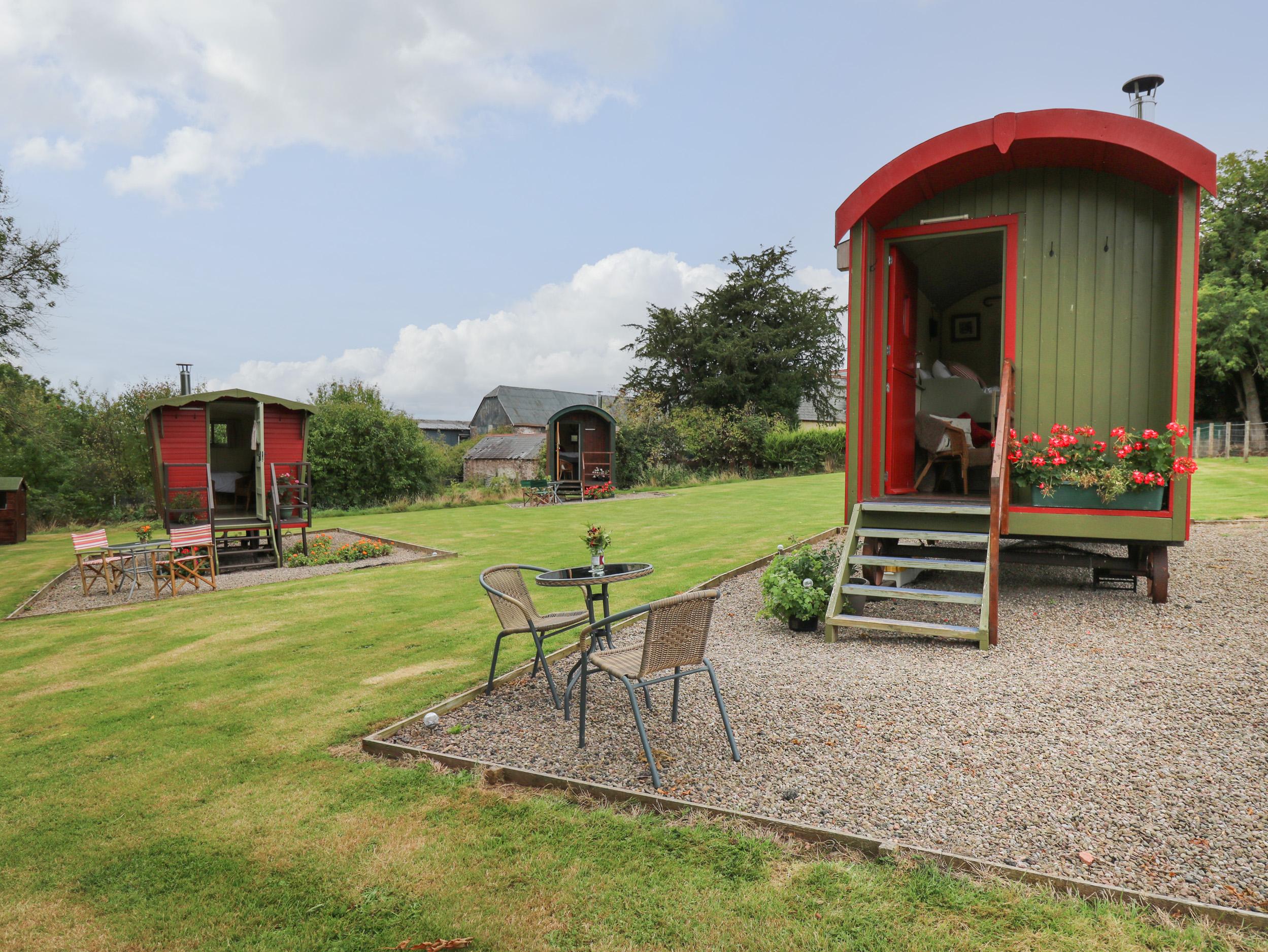 Holiday Cottage Reviews for Sweet Briar Shepherds Hut - Holiday Cottage in Brecon, Powys