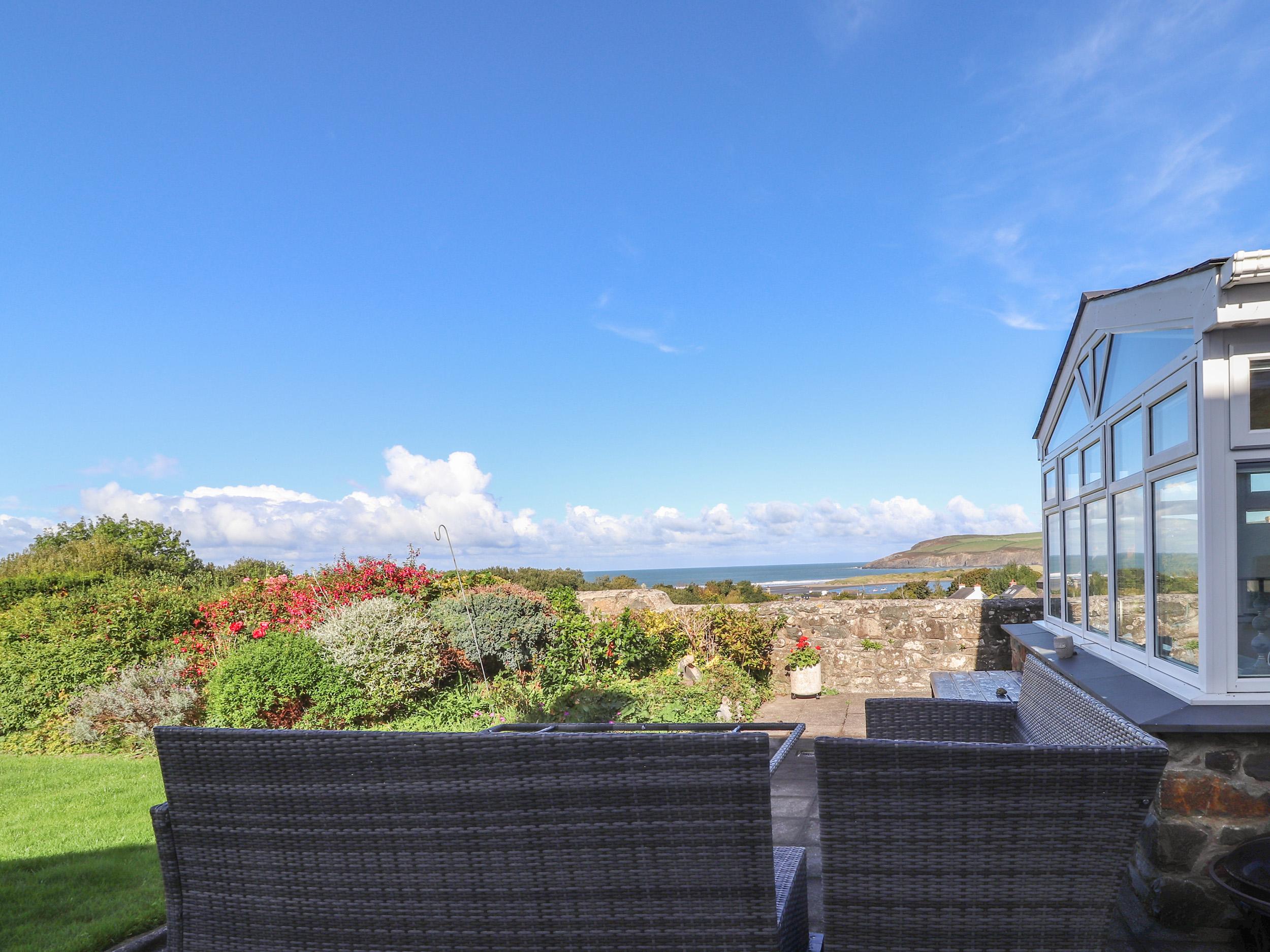 Holiday Cottage Reviews for Dandre - Self Catering in Newport, Pembrokeshire