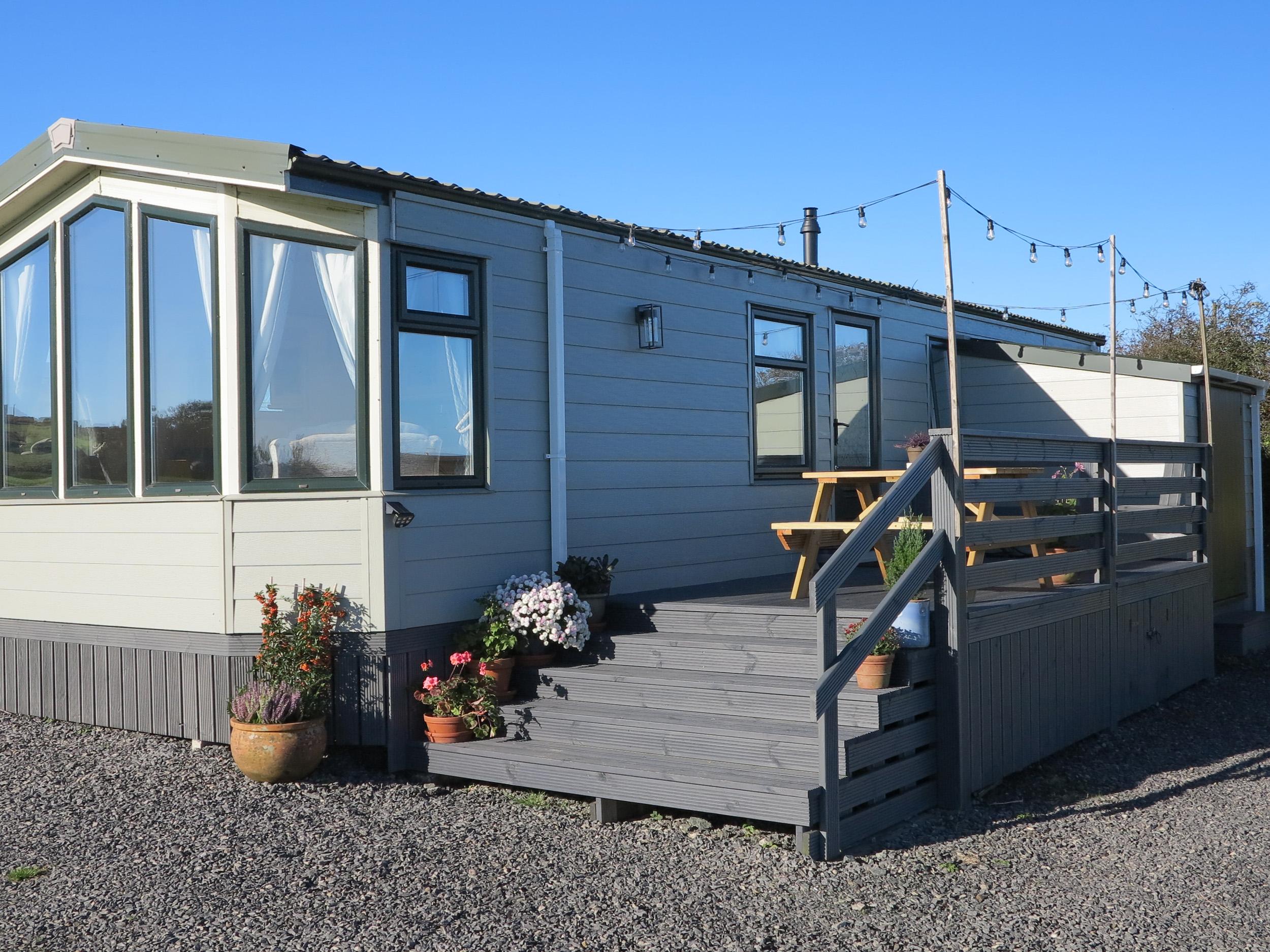 Holiday Cottage Reviews for Plas Tirion Caravan - Holiday Cottage in Cemaes Bay, Isle of Anglesey