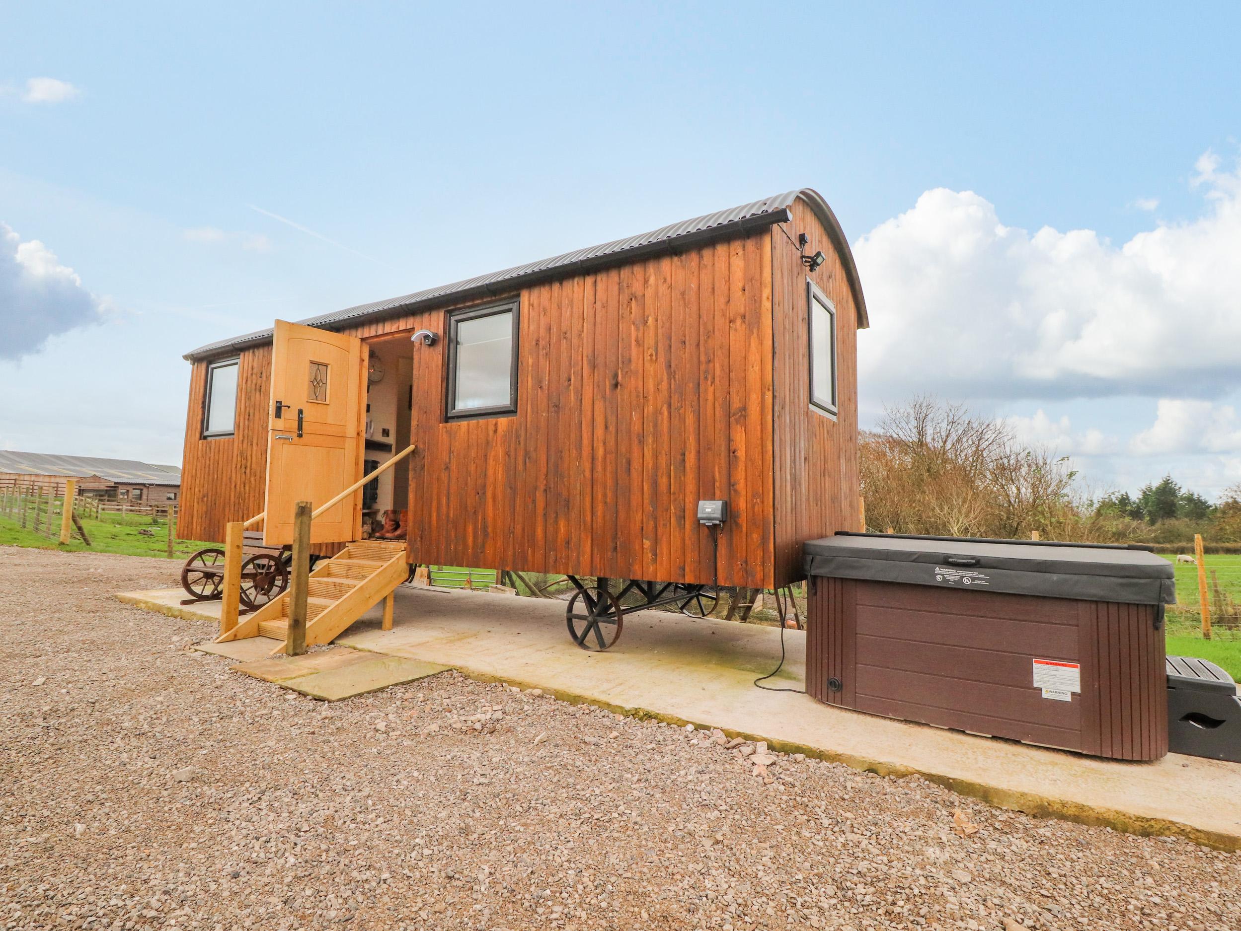 Holiday Cottage Reviews for Hillcrest Shepherds Hut - Holiday Cottage in Preston, Lancashire