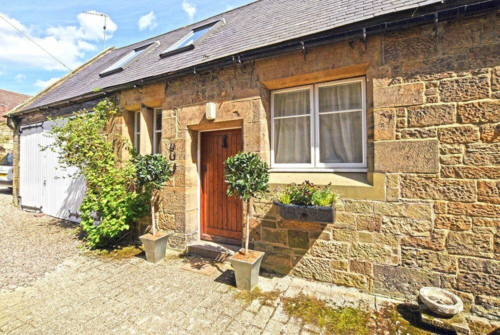 Holiday Cottage Reviews for Coach House - Self Catering in Alnmouth, Northumberland
