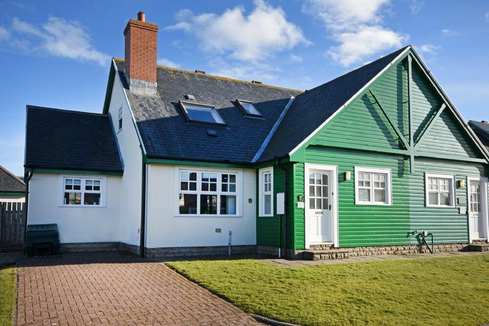 Holiday Cottage Reviews for Armstrong Cottages  - Self Catering in Bamburgh, Northumberland