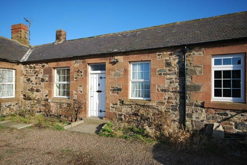Holiday Cottage Reviews for Budle Bay Cottage - Holiday Cottage in Bamburgh, Northumberland