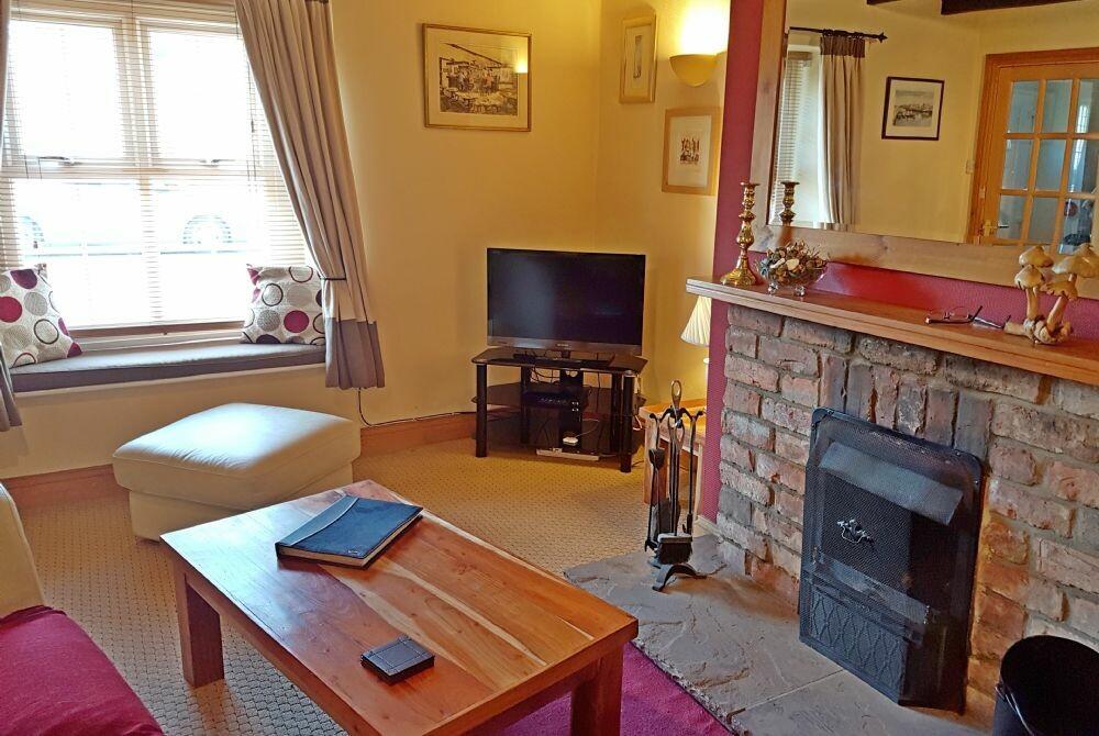 Holiday Cottage Reviews for Porthole Cottage - Self Catering Property in Seahouses, Northumberland