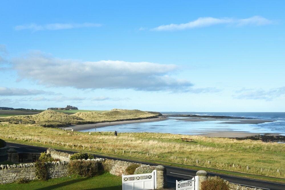 Holiday Cottage Reviews for Ty y Mor - Holiday Cottage in Seahouses, Northumberland