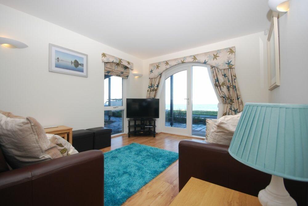 Holiday Cottage Reviews for Seafield No2 - Self Catering in Seahouses, Northumberland