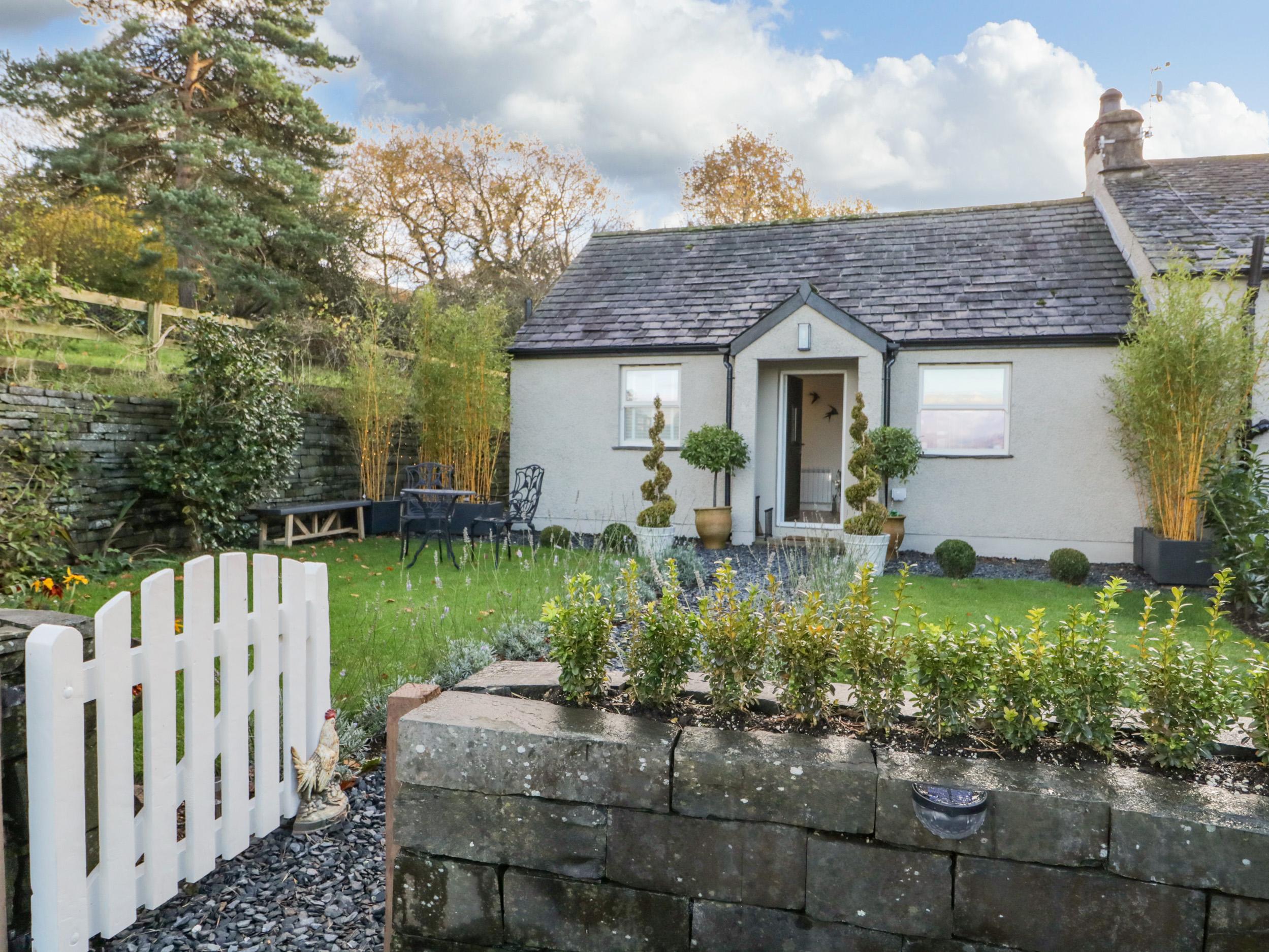 Holiday Cottage Reviews for Lazy Days Cottage - Holiday Cottage in Ulverston, Cumbria