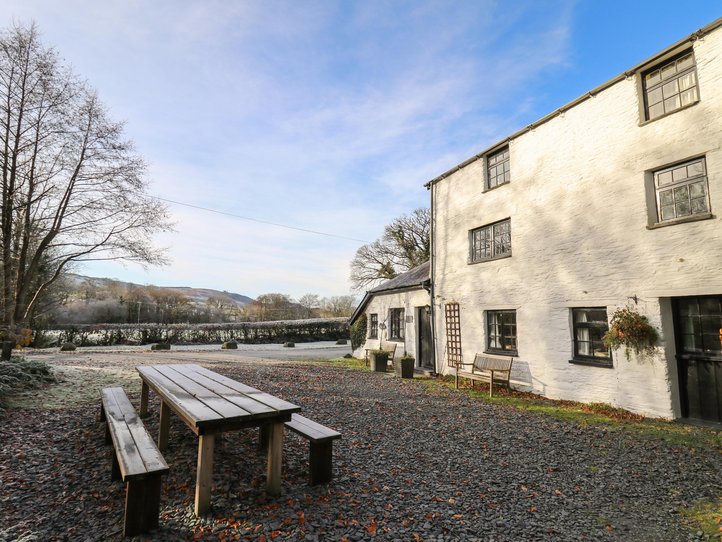 Holiday Cottage Reviews for The Granary - Holiday Cottage in Machynlleth, Powys