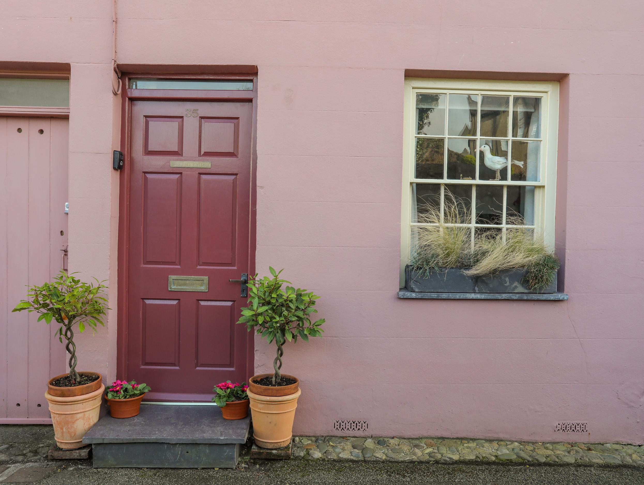 Holiday Cottage Reviews for Seagull Cottage - Holiday Cottage in Beaumaris, Isle of Anglesey