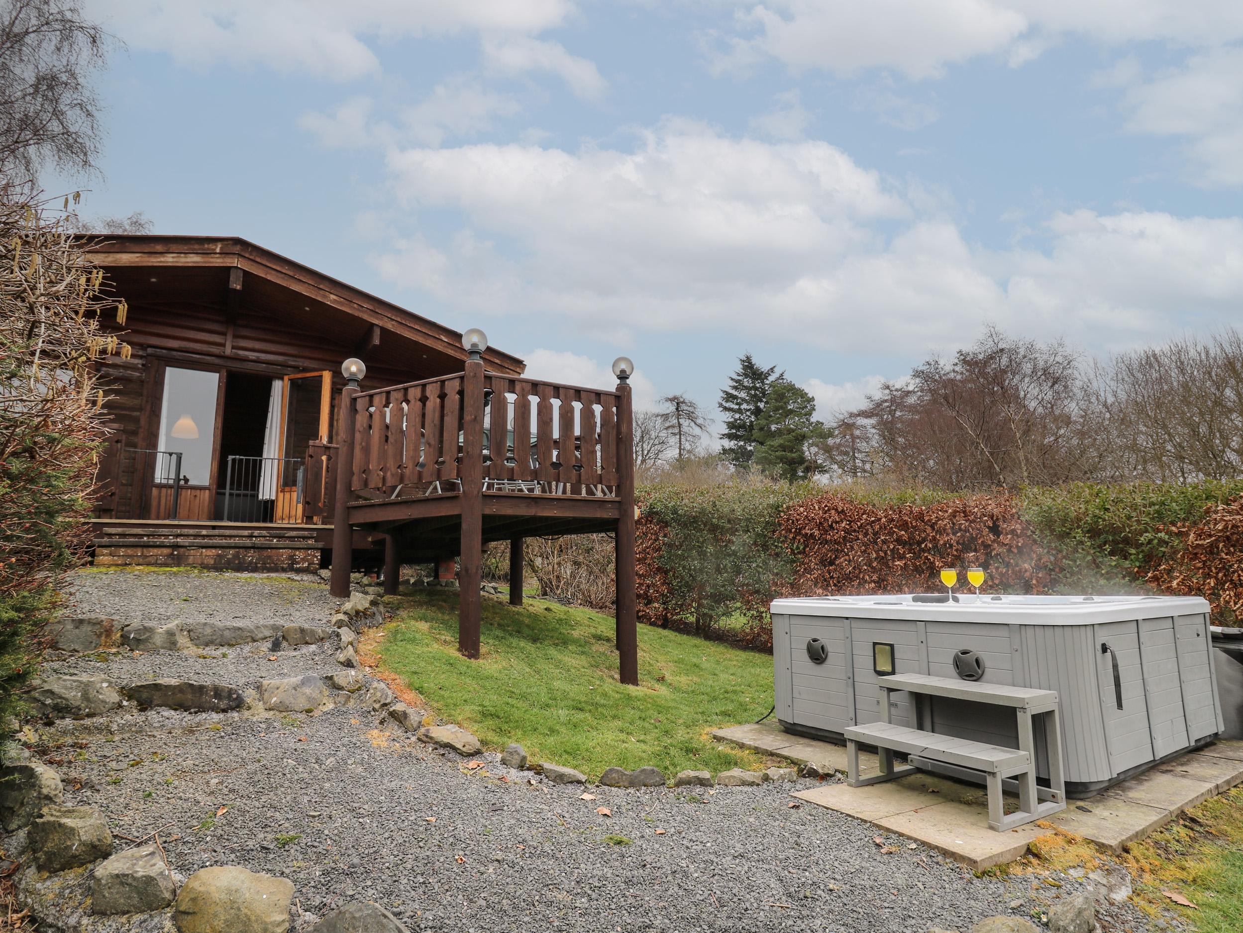Holiday Cottage Reviews for Tawny Owl Lodge - Holiday Cottage in Rhayader, Powys