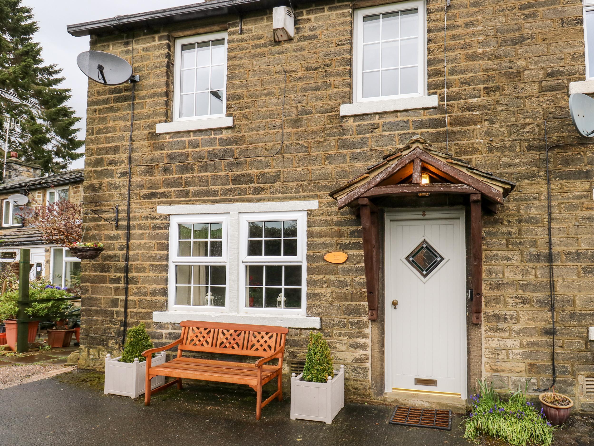 Holiday Cottage Reviews for Cherry Tree Cottage - Holiday Cottage in Bradford, West Yorkshire